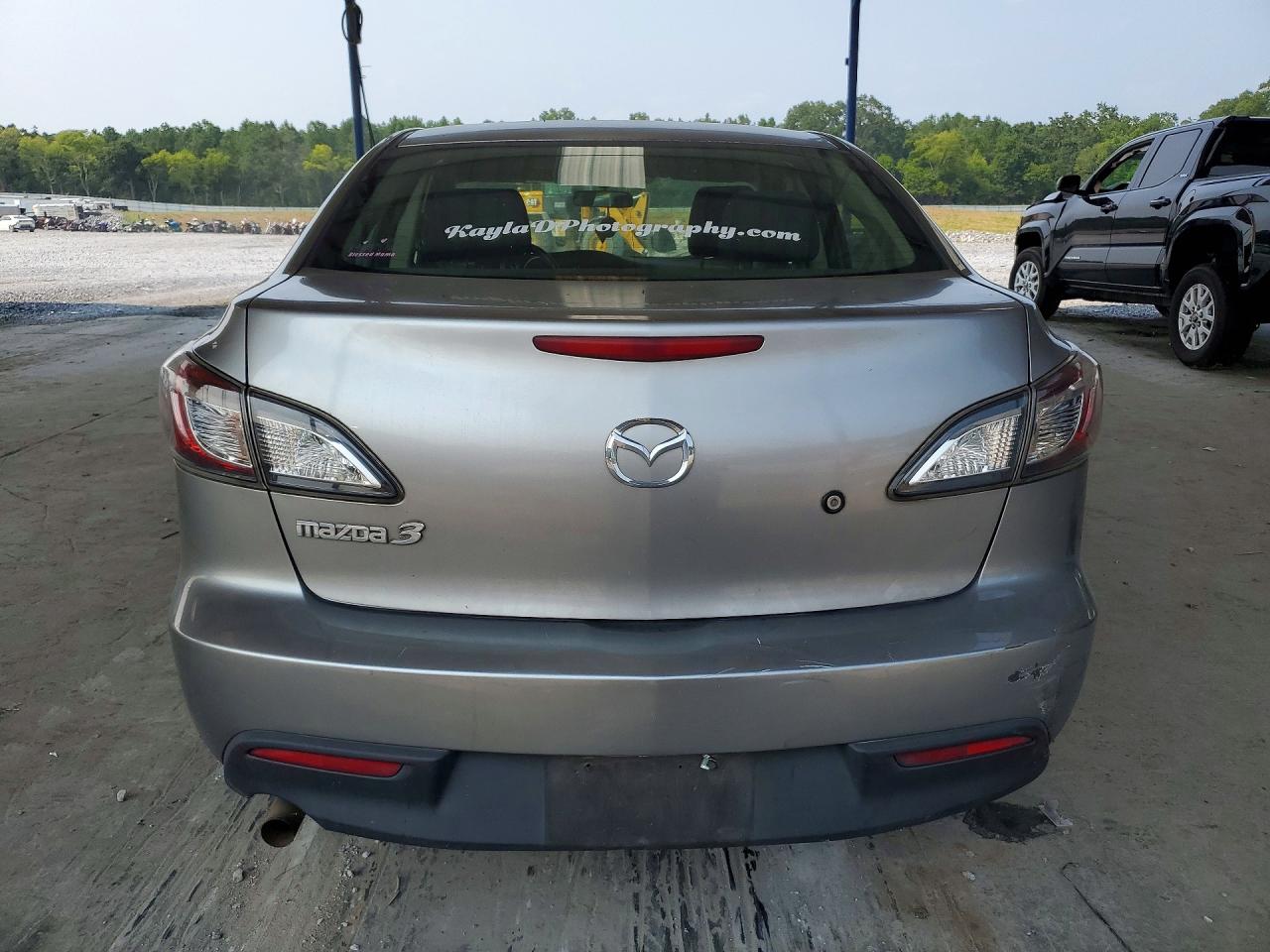 2011 Mazda 3 I Silver vin: JM1BL1UG1B1377298