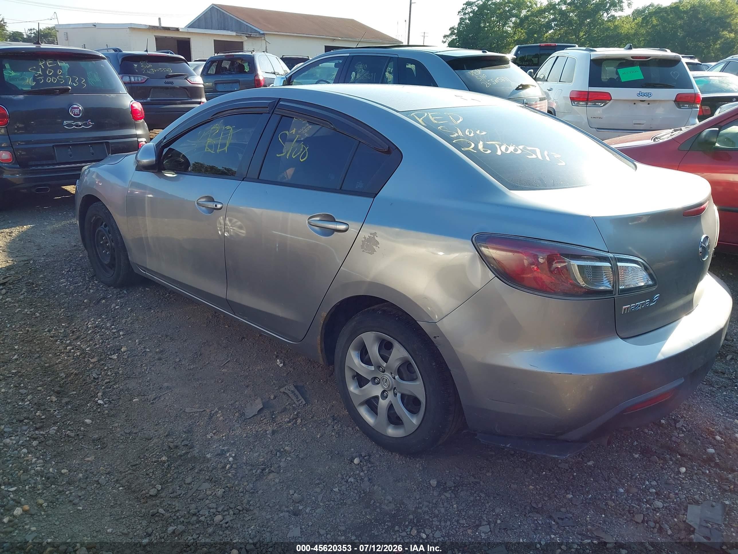 2011 Mazda Mazda3 I Sport Gray vin: JM1BL1UG1B1454669
