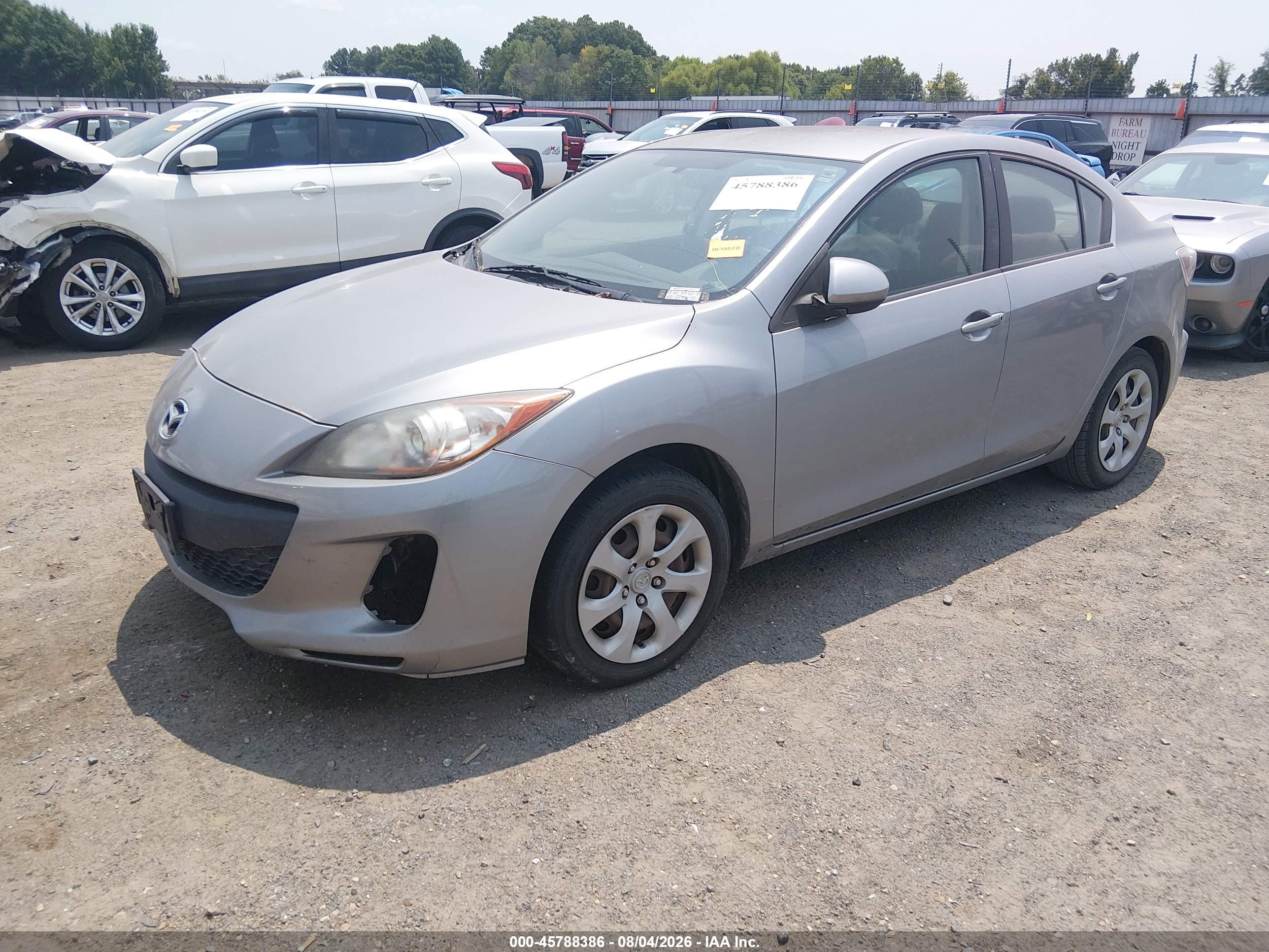 2012 Mazda Mazda3 I Sport Silver vin: JM1BL1UG1C1512684