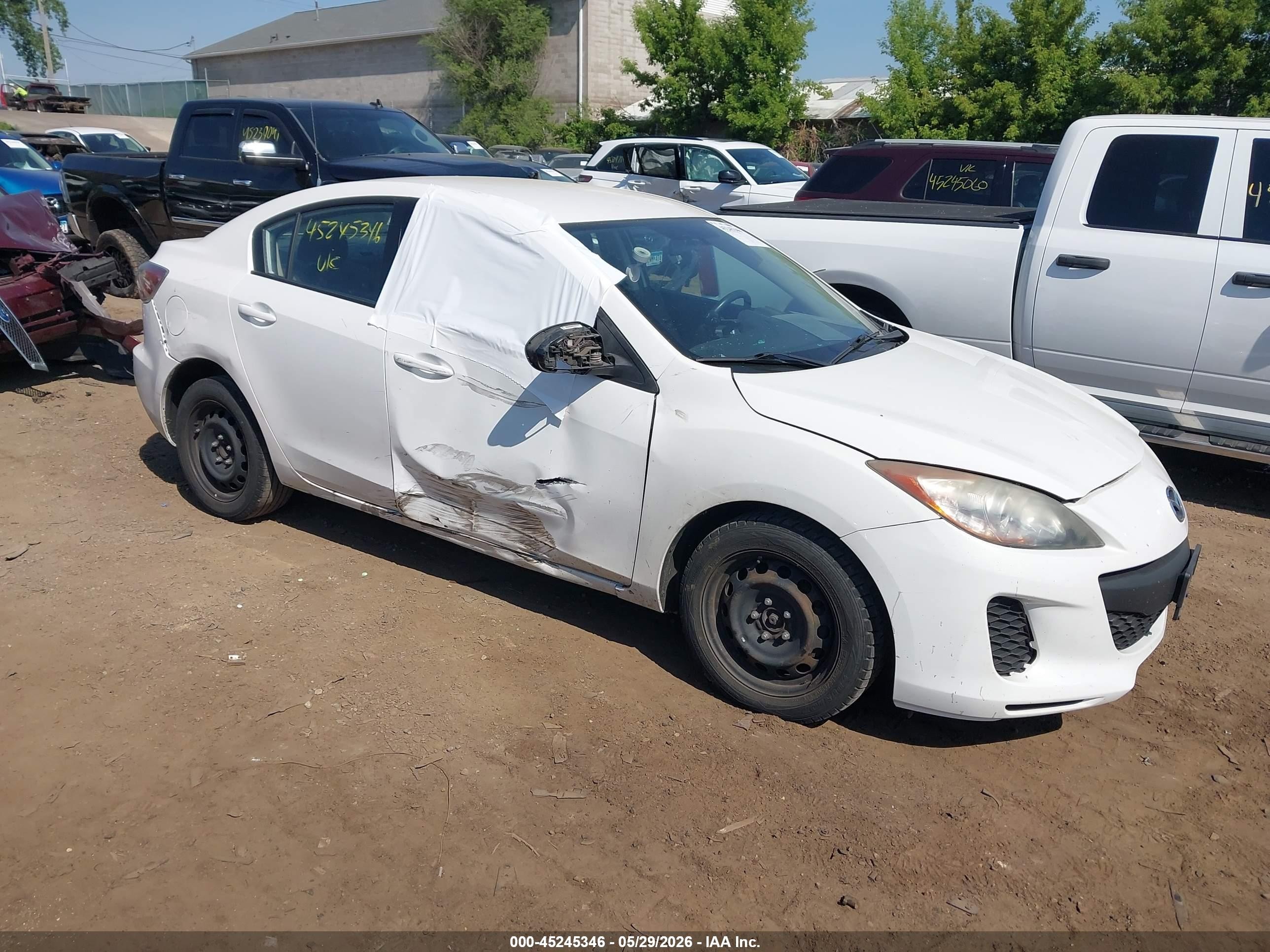 2012 Mazda Mazda3 I Sport White vin: JM1BL1UG1C1576501
