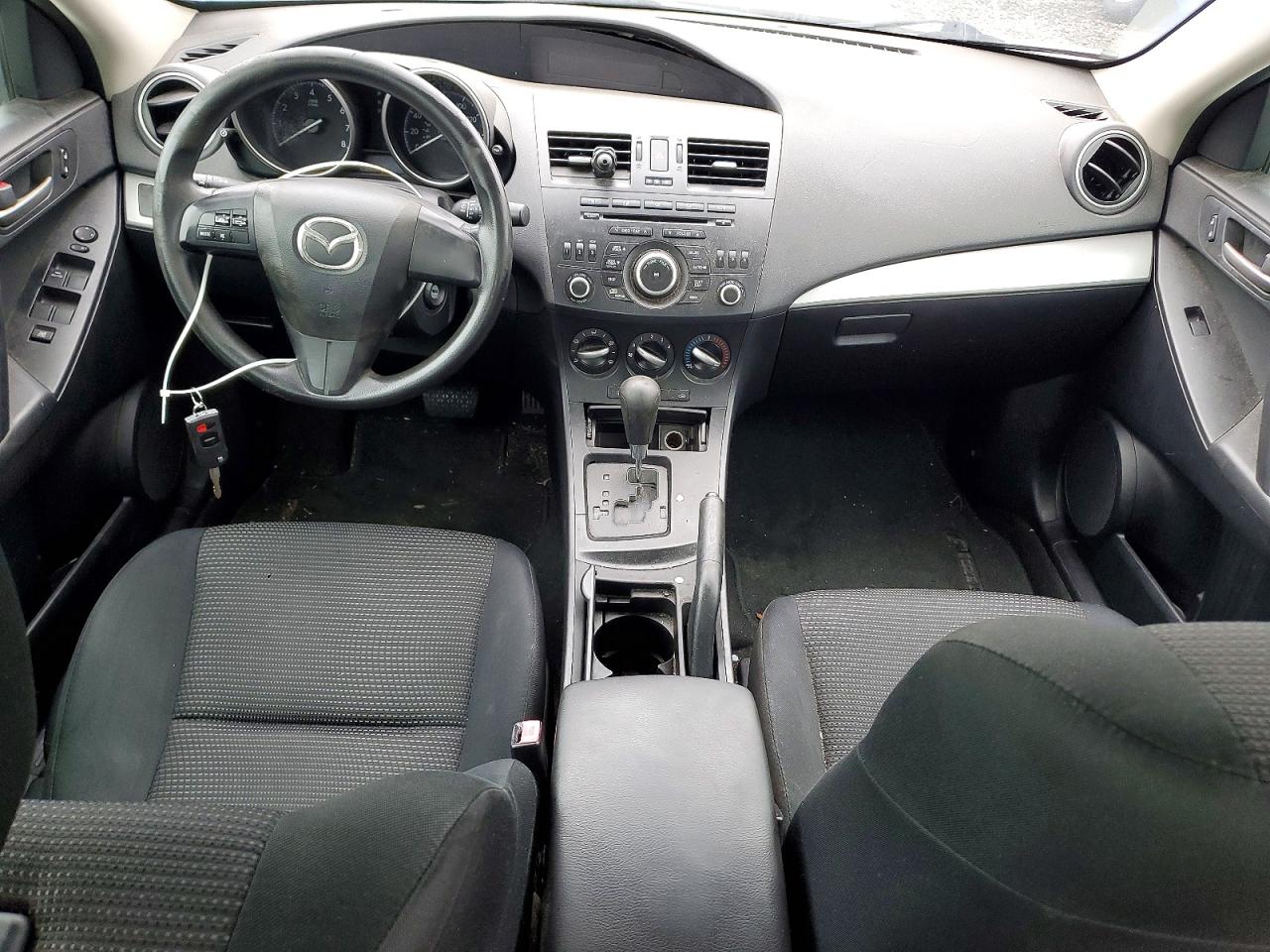 2012 Mazda 3 White vin: JM1BL1UG2C1520311