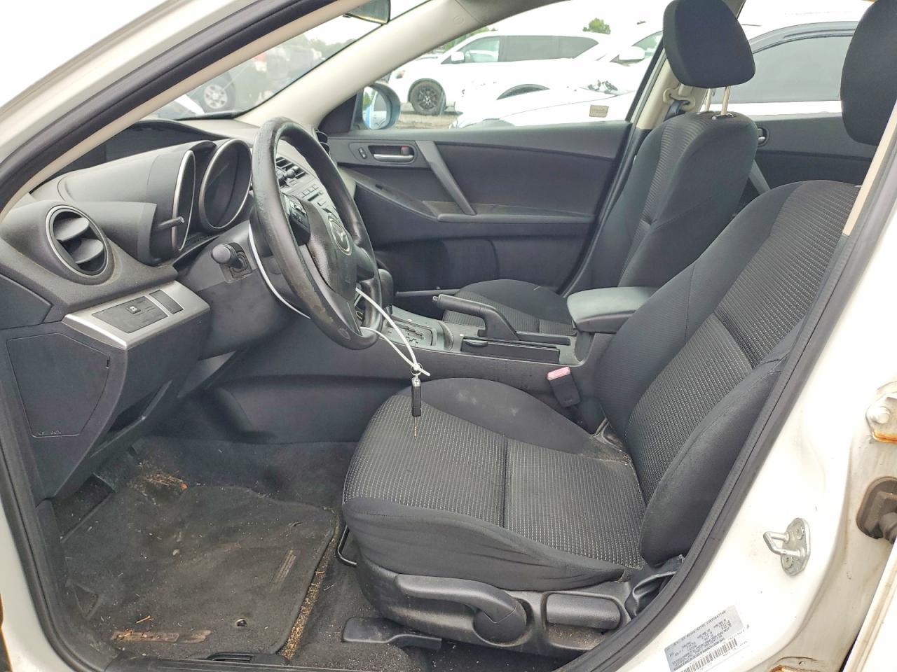 2012 Mazda 3 White vin: JM1BL1UG2C1520311