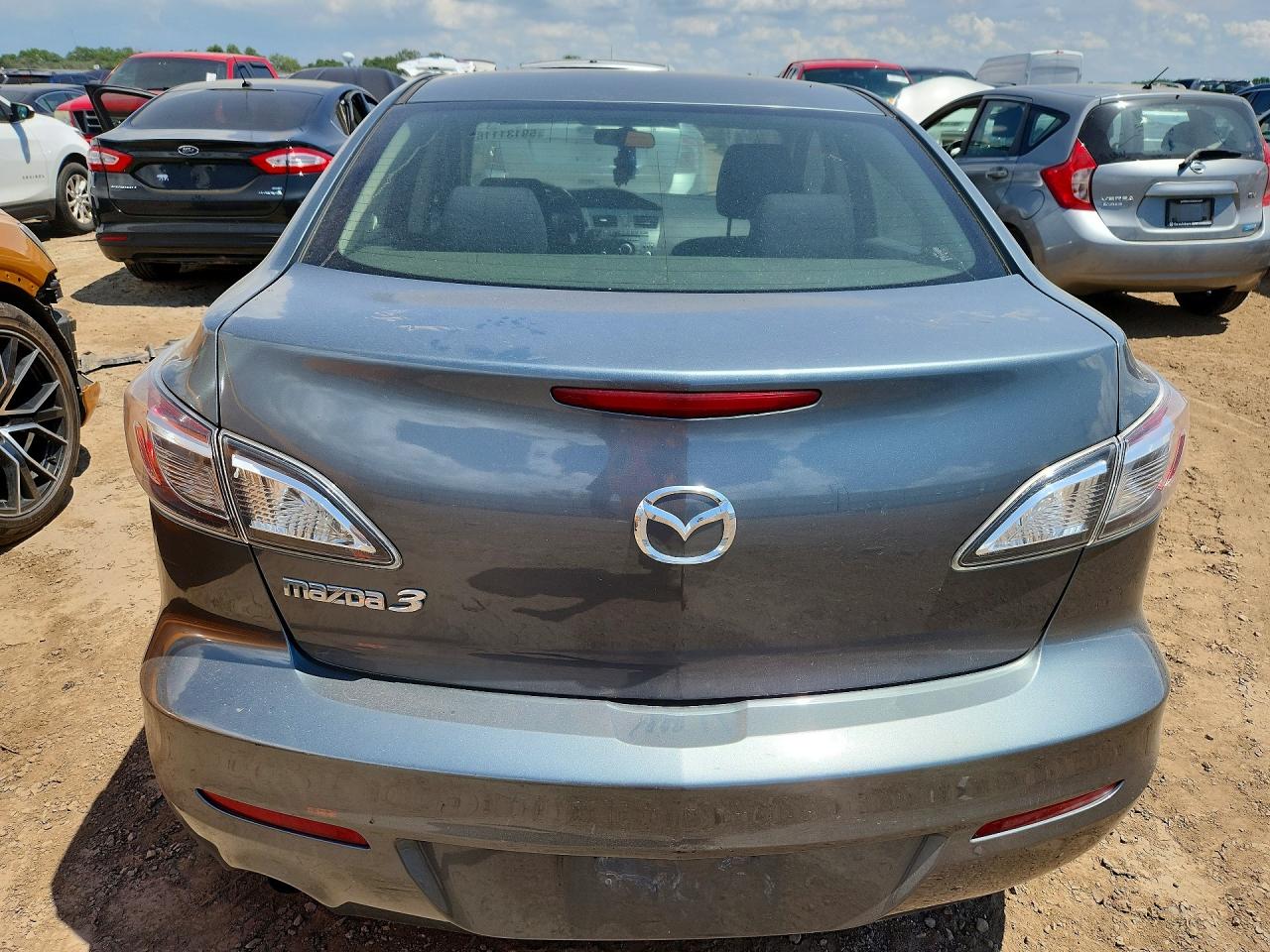 2012 Mazda 3 I Gray vin: JM1BL1UG2C1529767
