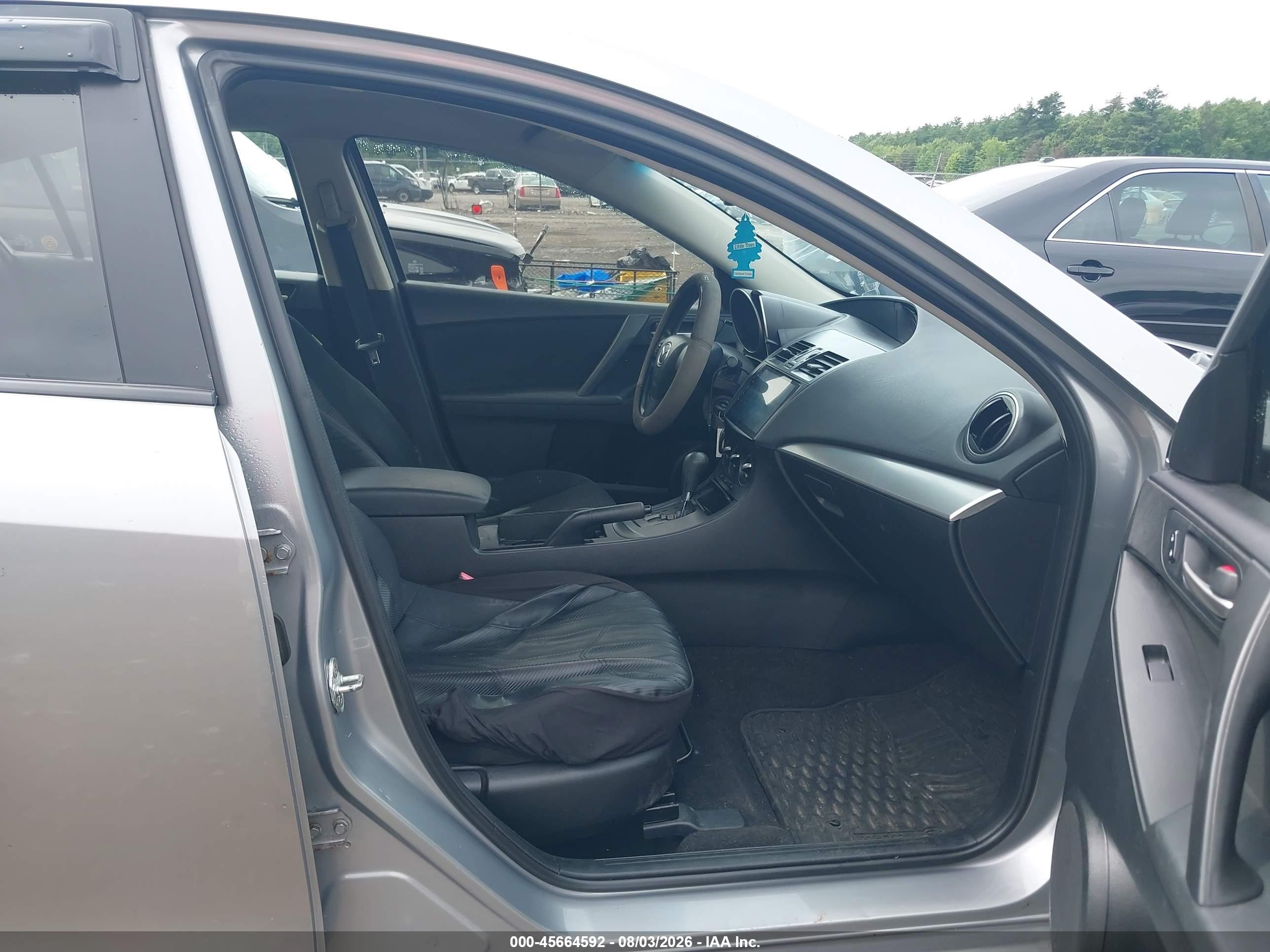 2012 Mazda Mazda3 I Sport Silver vin: JM1BL1UG3C1509589