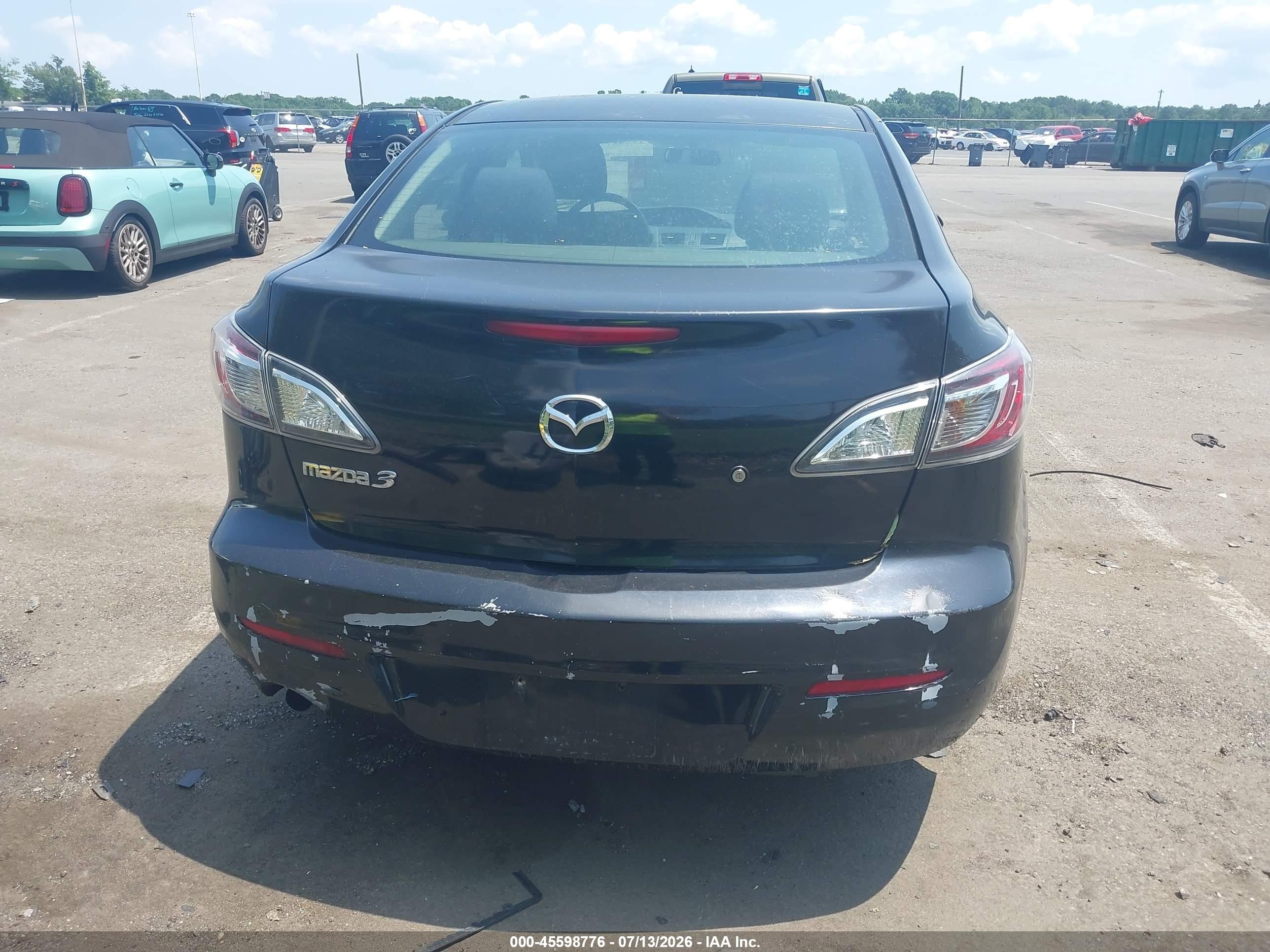 2012 Mazda Mazda3 I Sport Черный vin: JM1BL1UG3C1510211