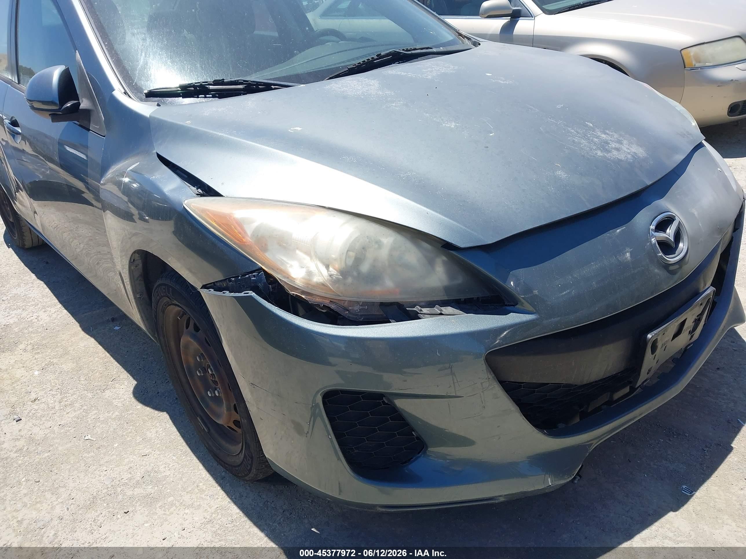 2012 Mazda Mazda3 I Sport Зеленый vin: JM1BL1UG3C1677457