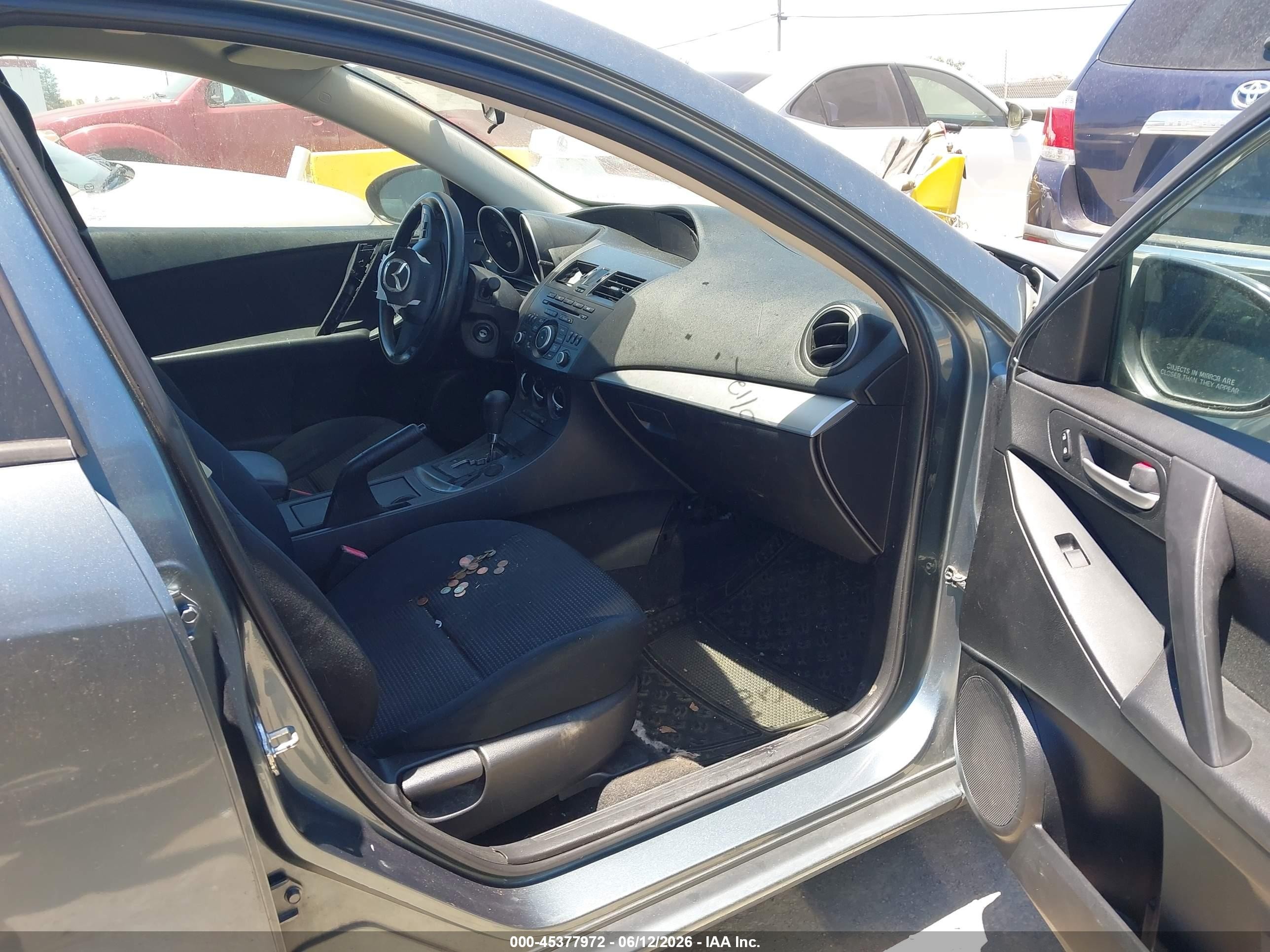 2012 Mazda Mazda3 I Sport Зеленый vin: JM1BL1UG3C1677457