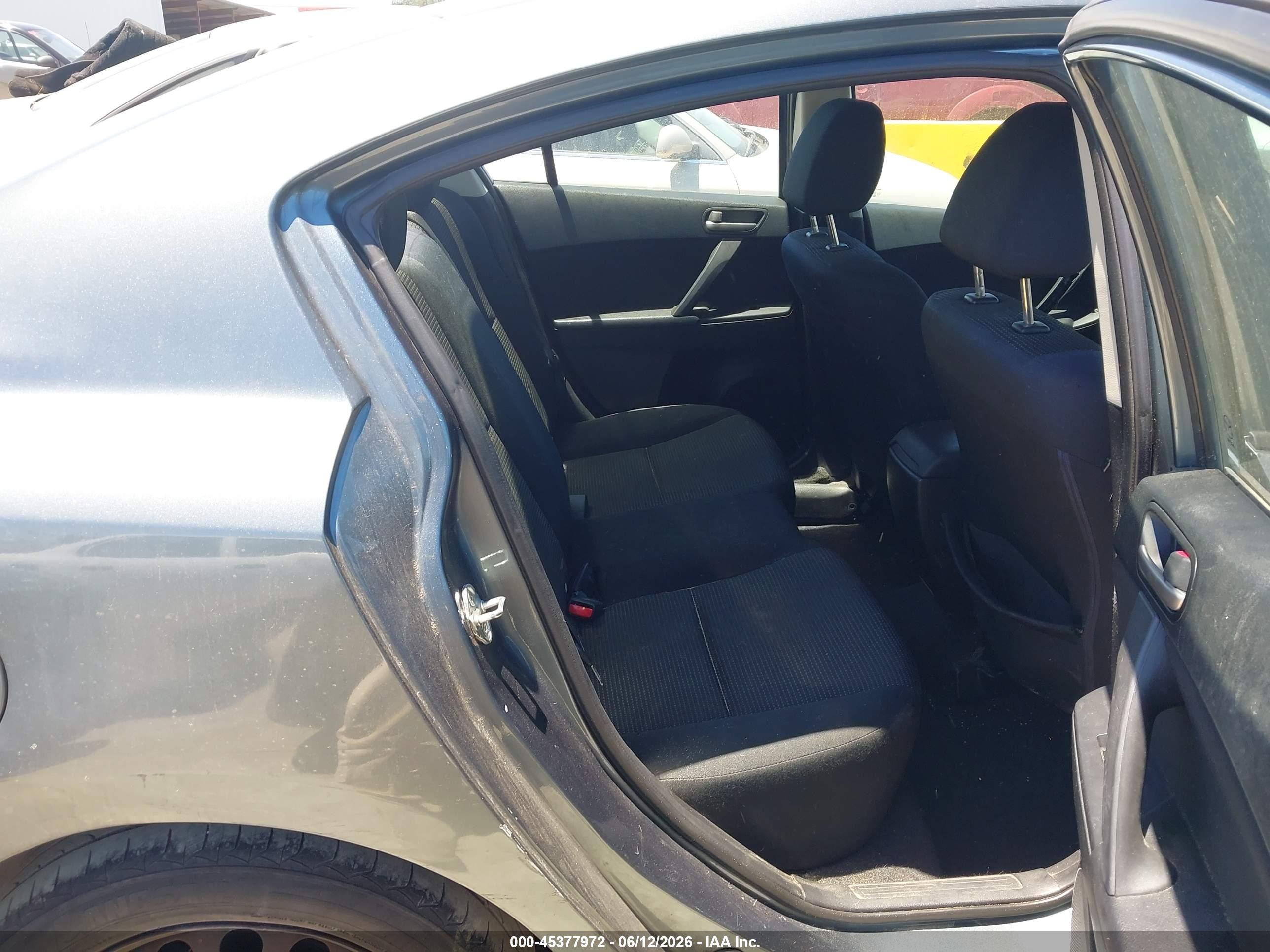 2012 Mazda Mazda3 I Sport Зеленый vin: JM1BL1UG3C1677457