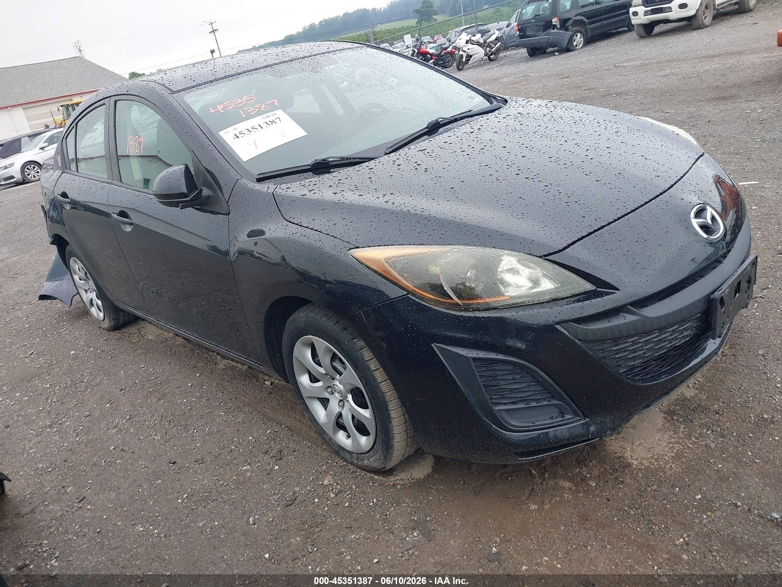 2011 Mazda Mazda3 I Sport Black vin: JM1BL1UG4B1390479
