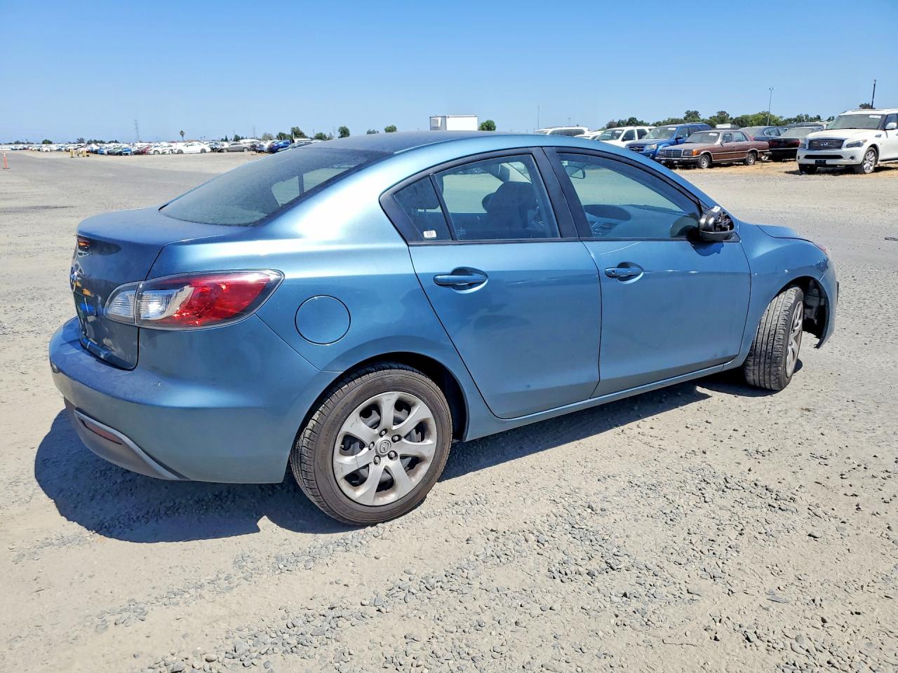 2011 Mazda 3 I Teal vin: JM1BL1UG4B1420869