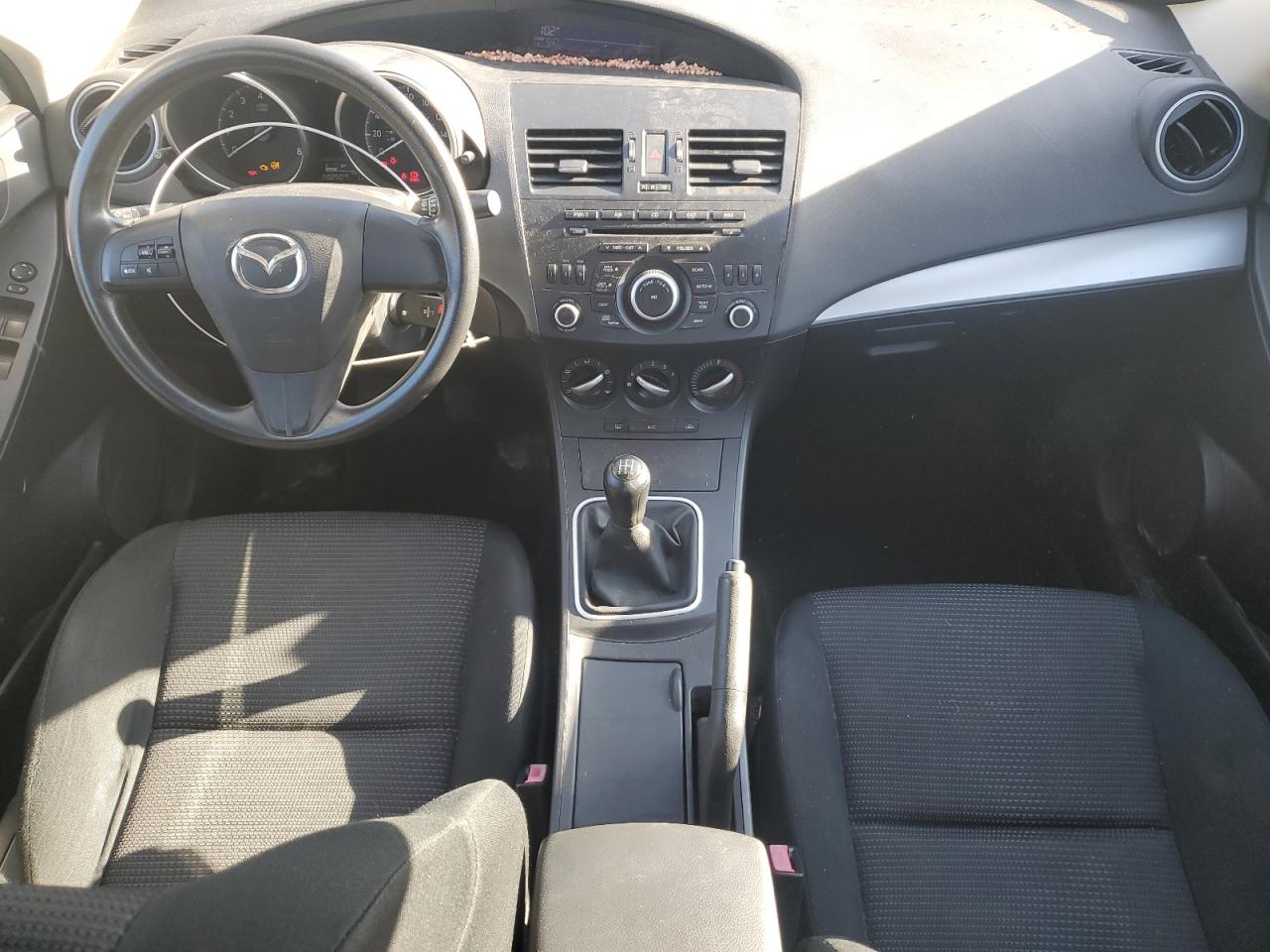 2012 Mazda 3 I Серебряный vin: JM1BL1UG4C1525560