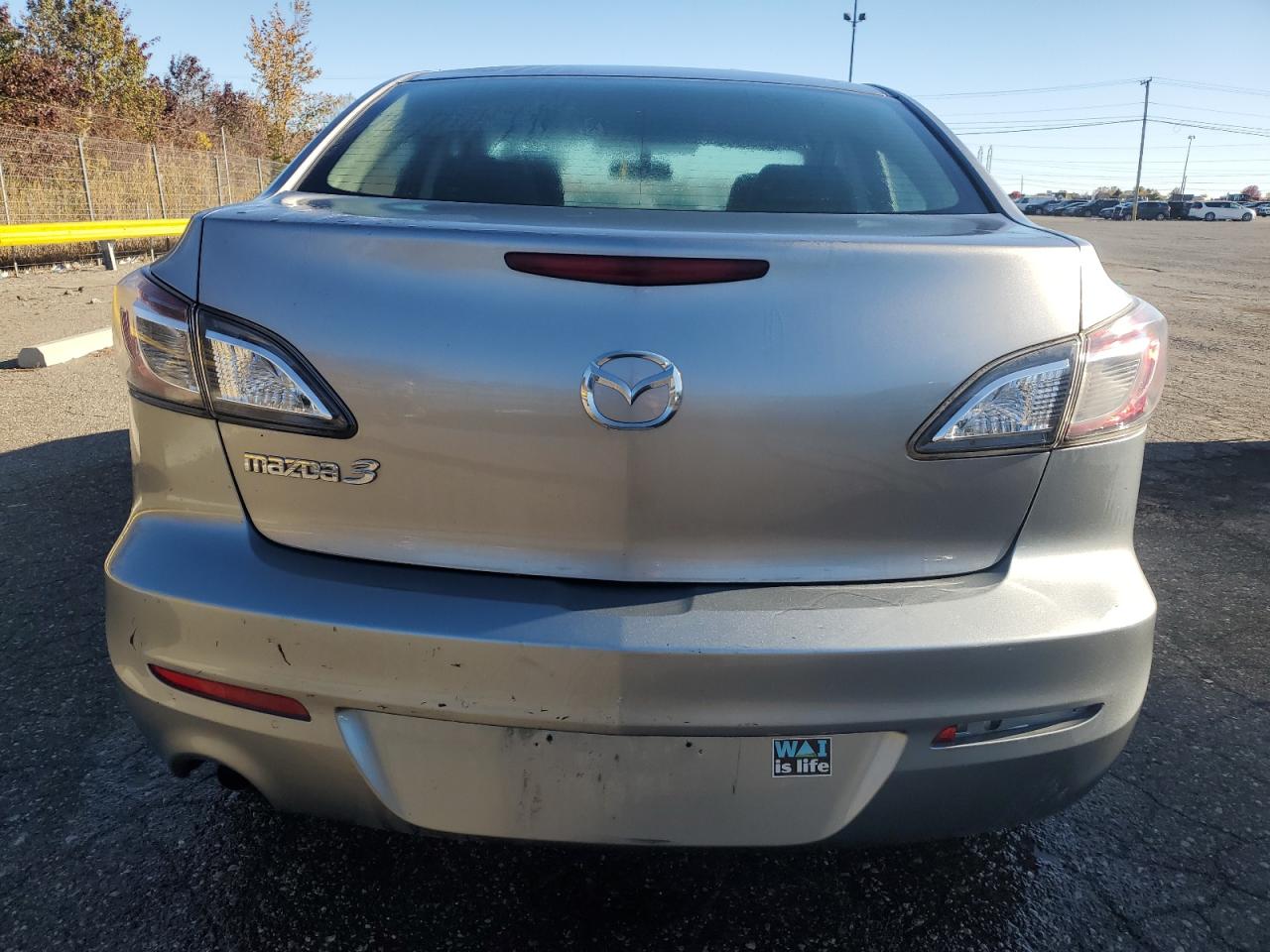 2012 Mazda 3 I Серебряный vin: JM1BL1UG4C1525560