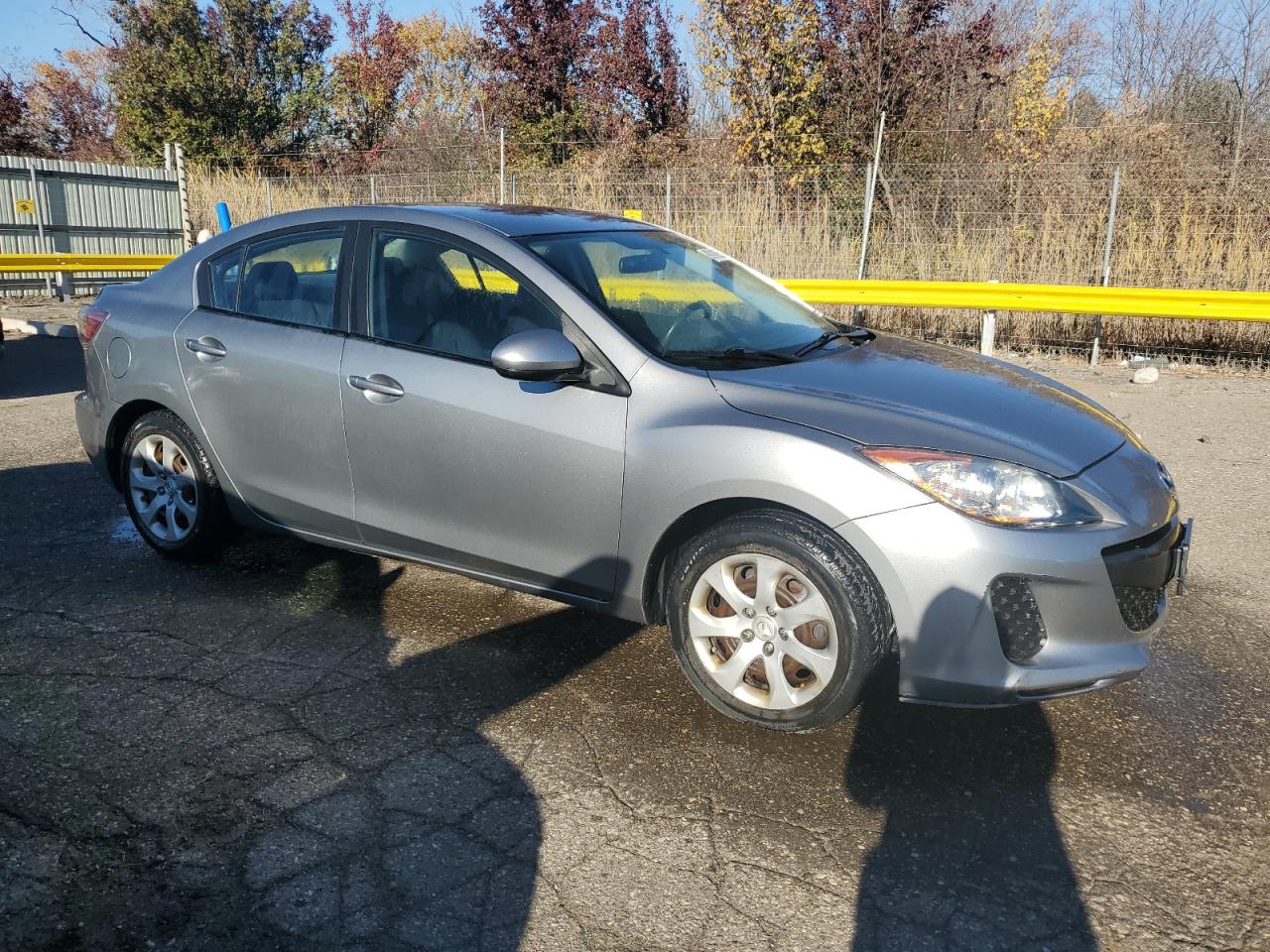 2012 Mazda 3 I Серебряный vin: JM1BL1UG4C1525560