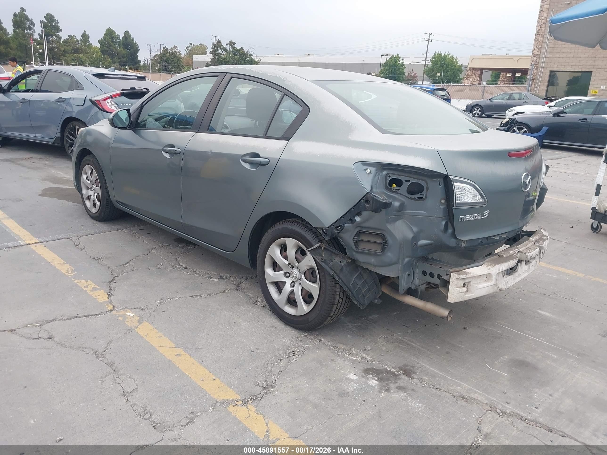 2012 Mazda Mazda3 I Sport Green vin: JM1BL1UG4C1613508