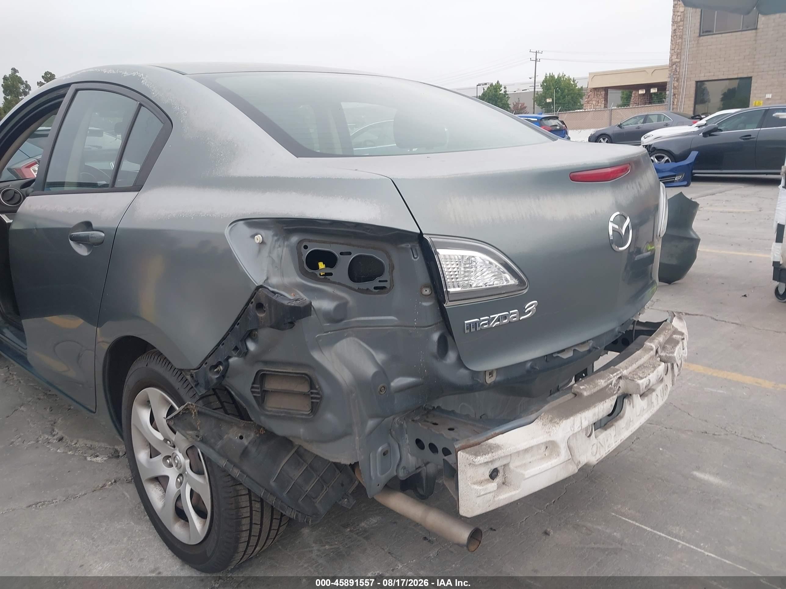 2012 Mazda Mazda3 I Sport Green vin: JM1BL1UG4C1613508