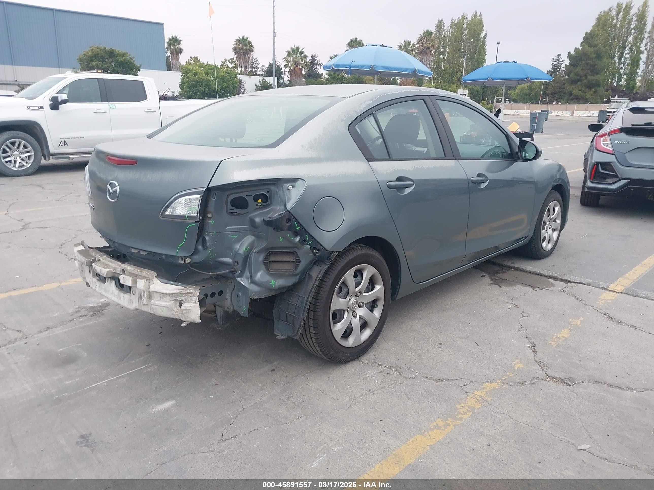 2012 Mazda Mazda3 I Sport Green vin: JM1BL1UG4C1613508