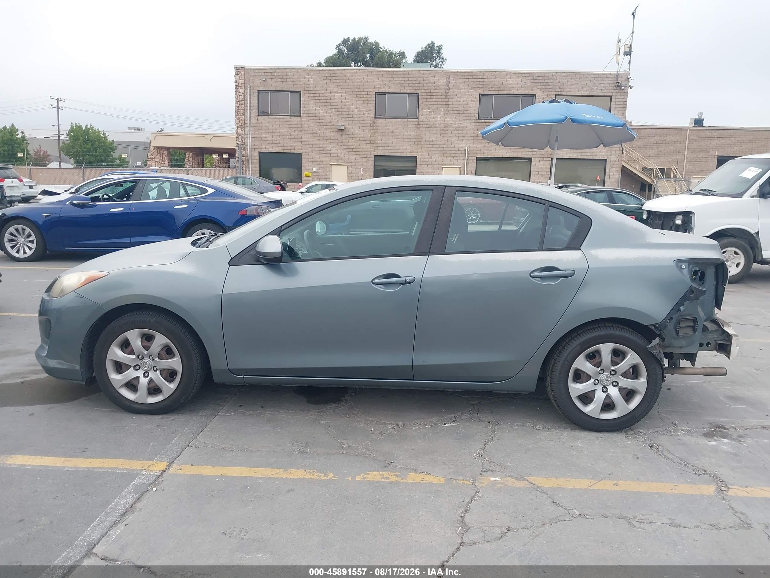 2012 Mazda Mazda3 I Sport Green vin: JM1BL1UG4C1613508