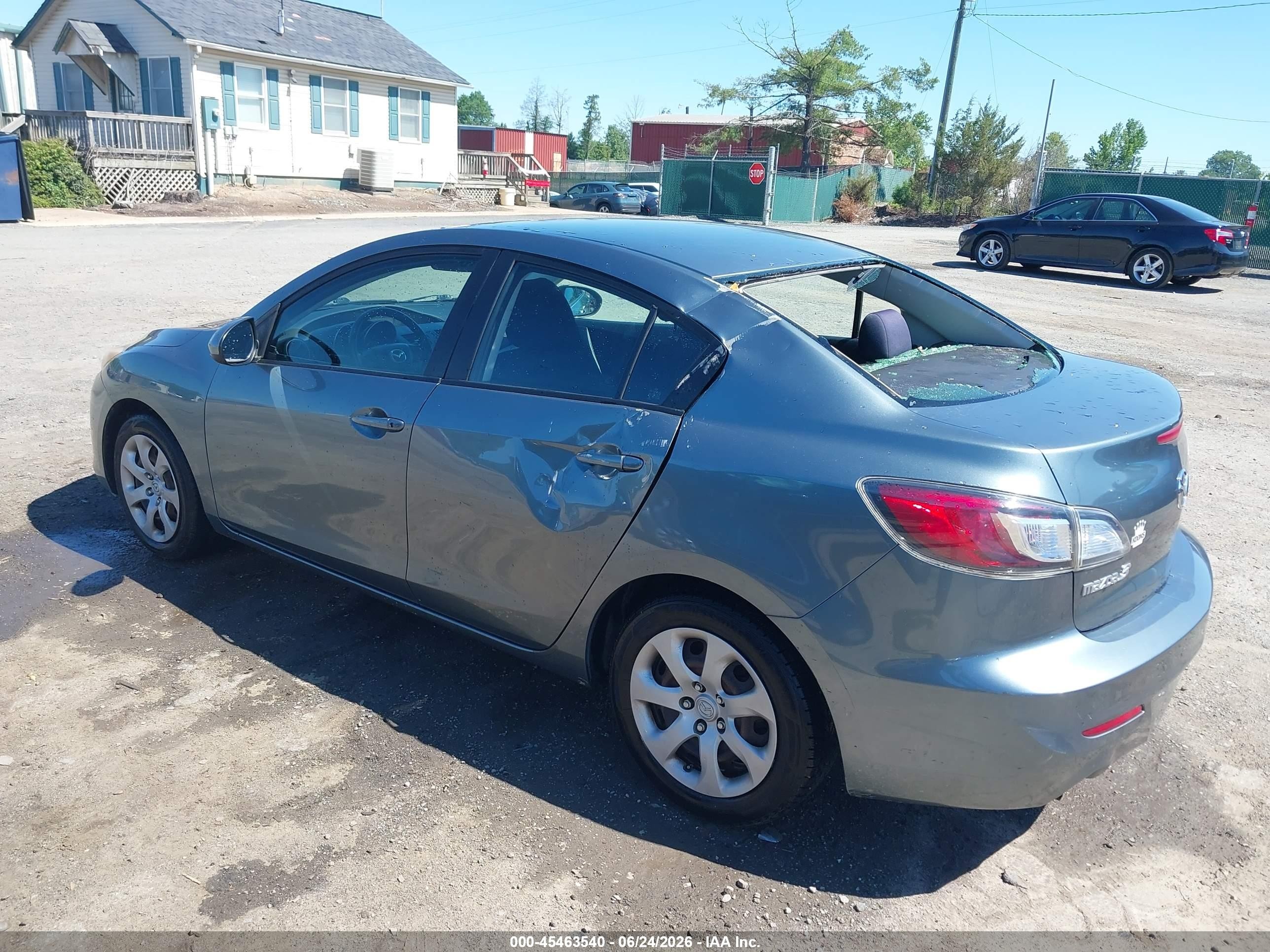 2012 Mazda Mazda3 I Sport Teal vin: JM1BL1UG5C1543856