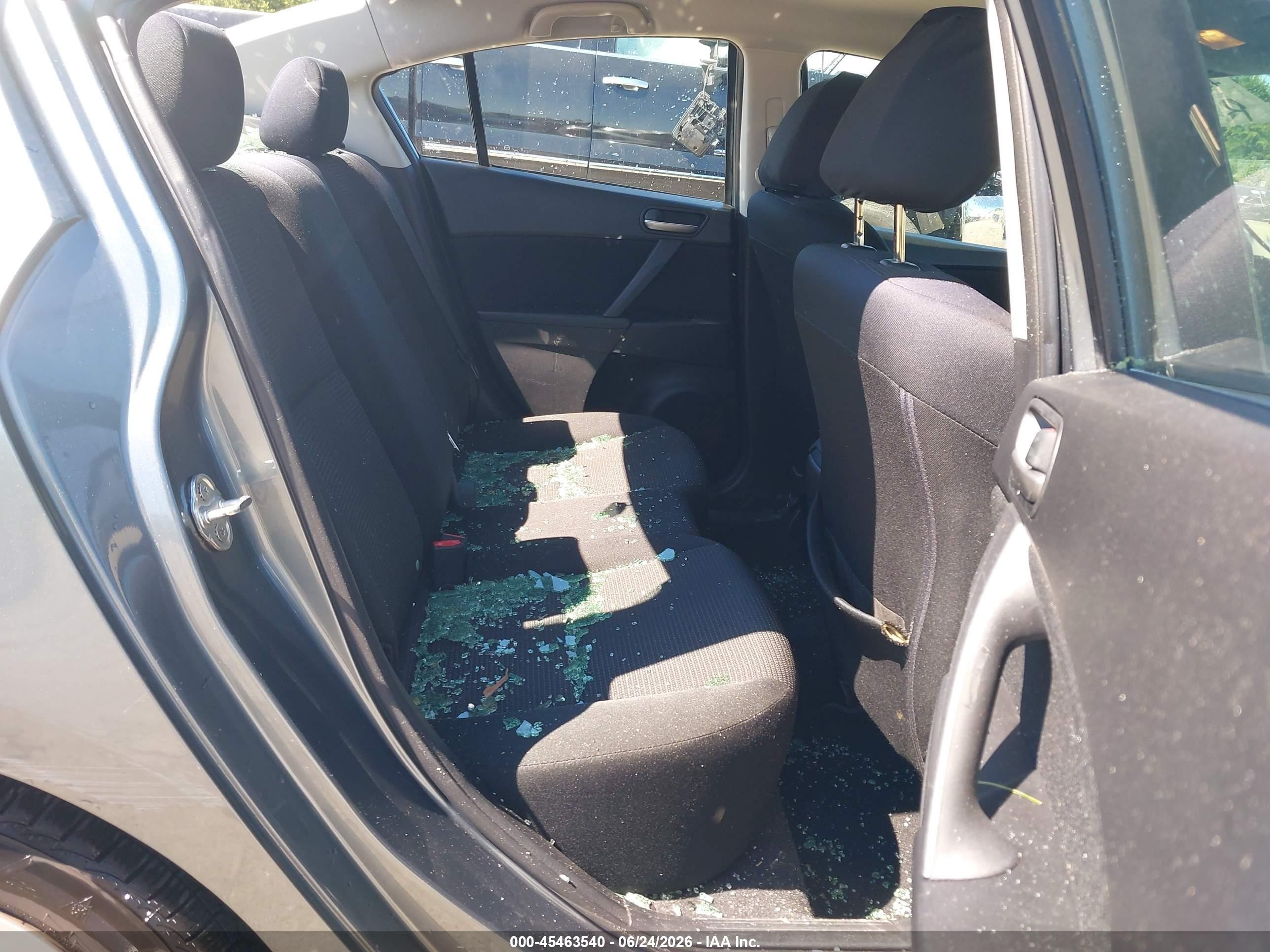 2012 Mazda Mazda3 I Sport Teal vin: JM1BL1UG5C1543856