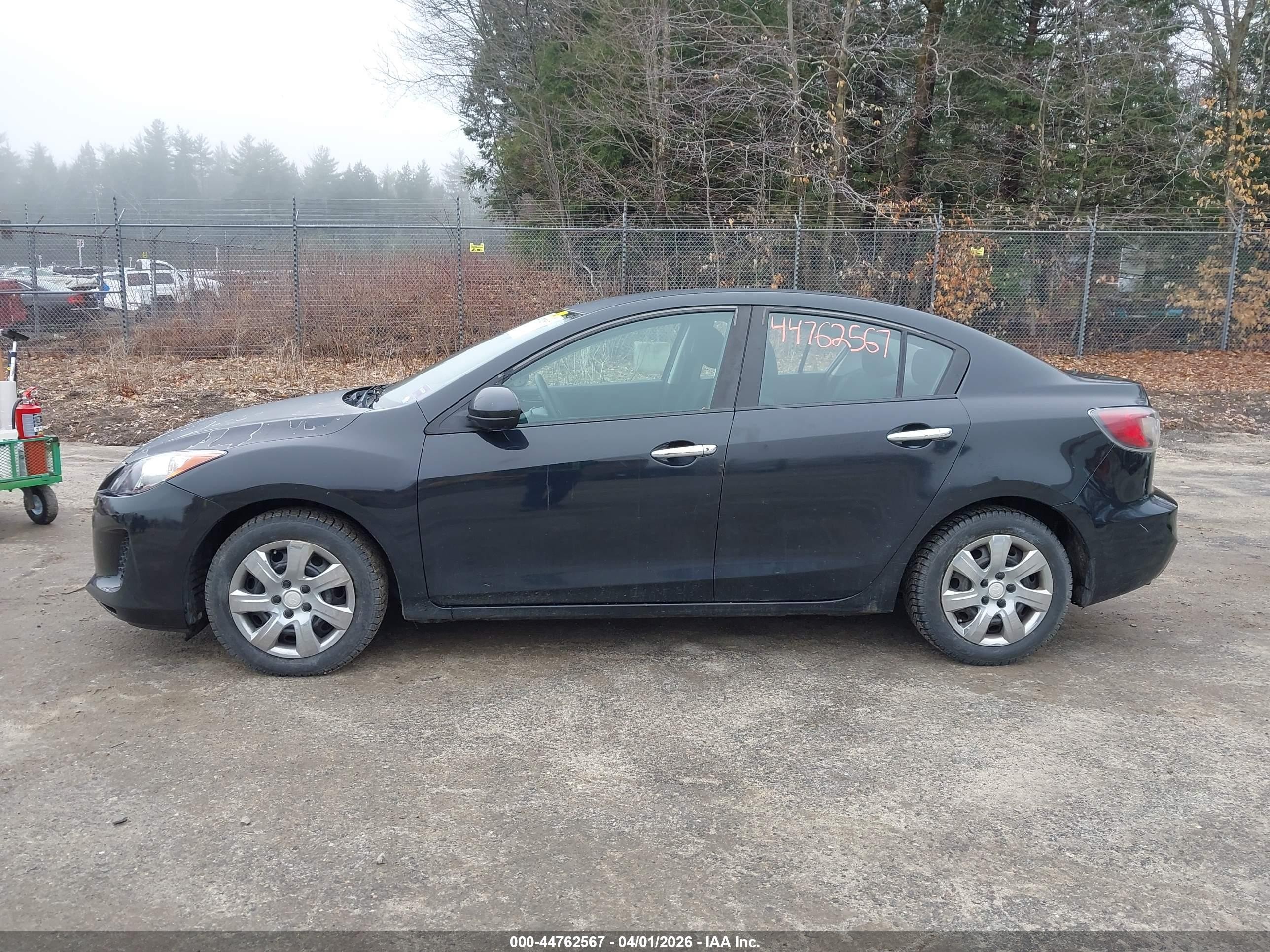 2012 Mazda Mazda3 I Sport Black vin: JM1BL1UG6C1518951