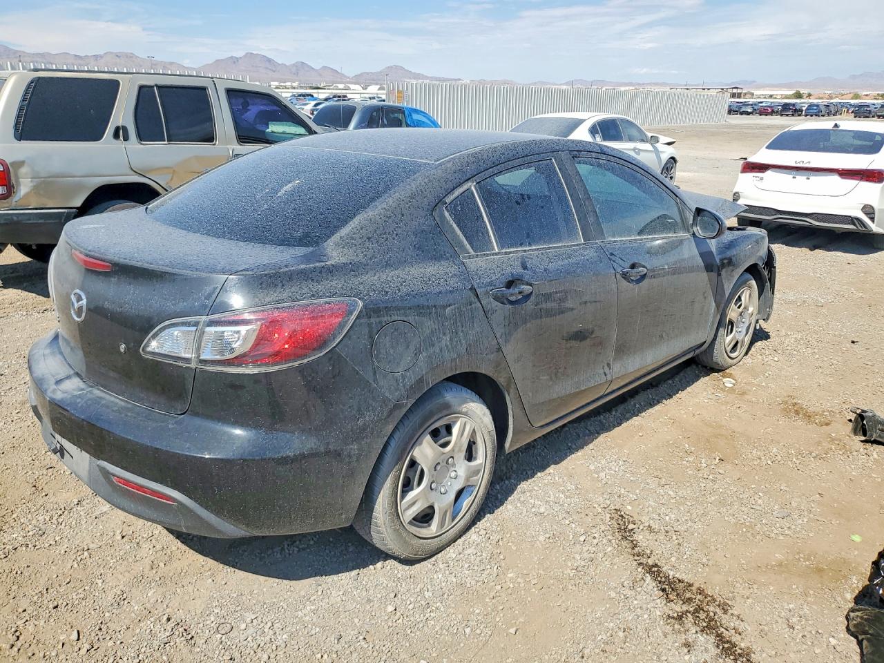 2011 Mazda 3 I Black vin: JM1BL1UG7B1403015