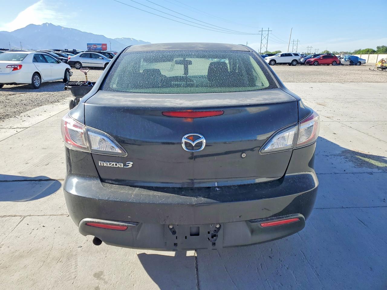 2011 Mazda 3 I Black vin: JM1BL1UG7B1424835