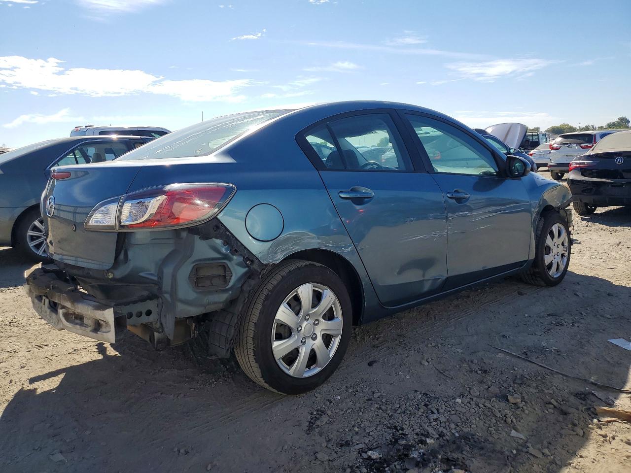 2011 Mazda 3 I Blue vin: JM1BL1UG7B1459858