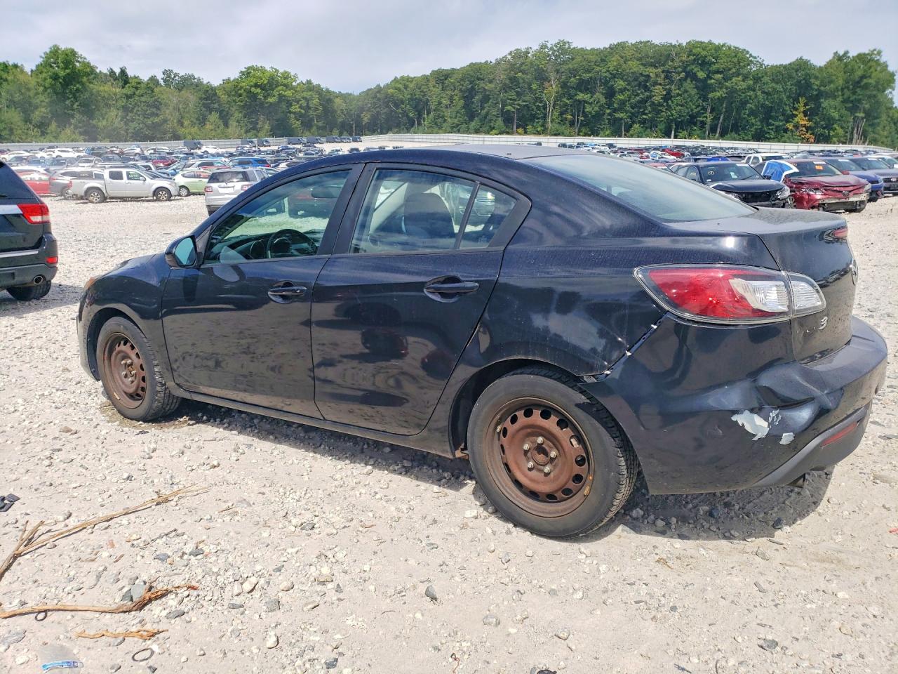2011 Mazda Mazda3 Sedan Black vin: JM1BL1UG7B1474571