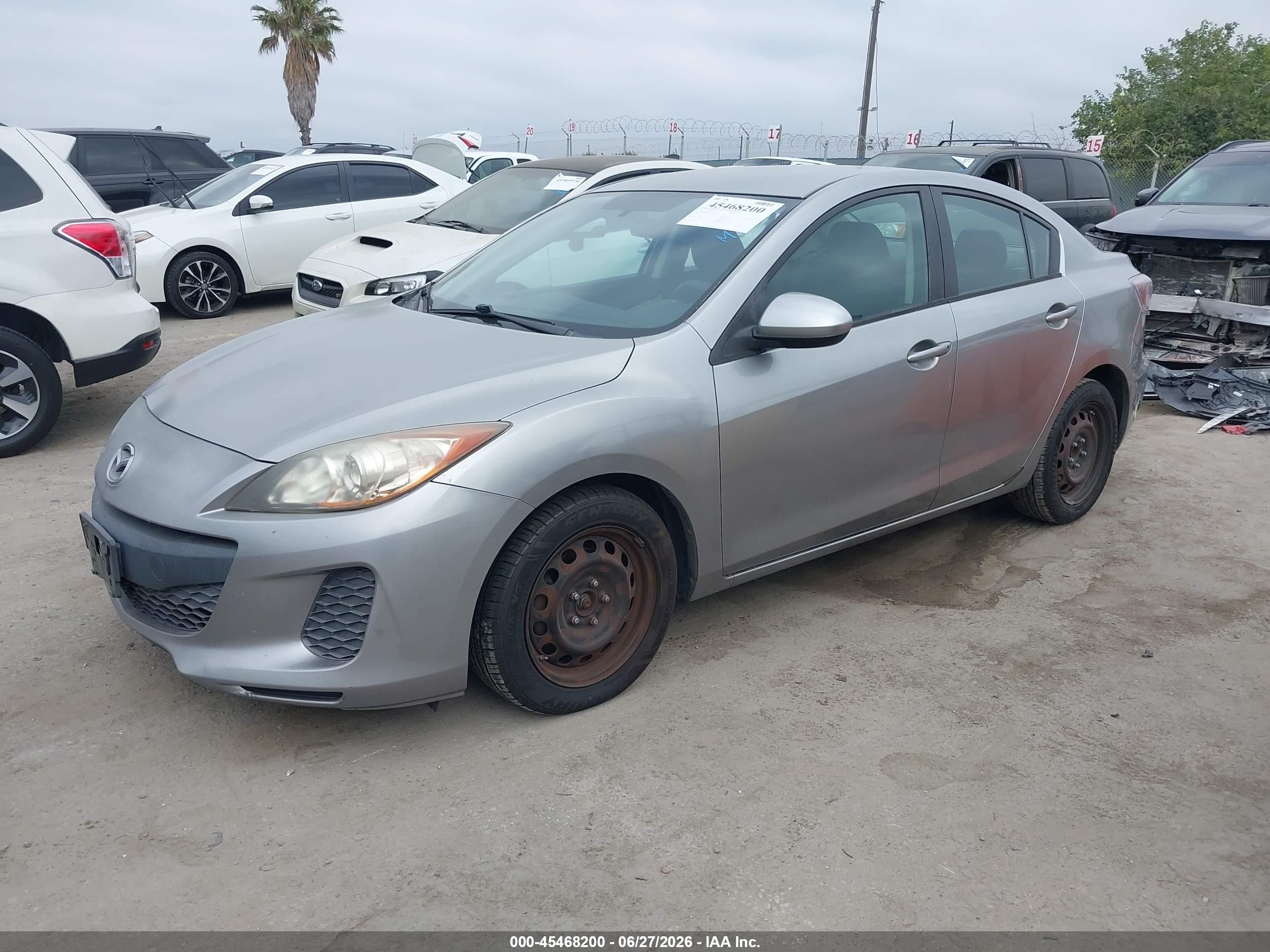 2012 Mazda Mazda3 I Sport Silver vin: JM1BL1UG7C1554714