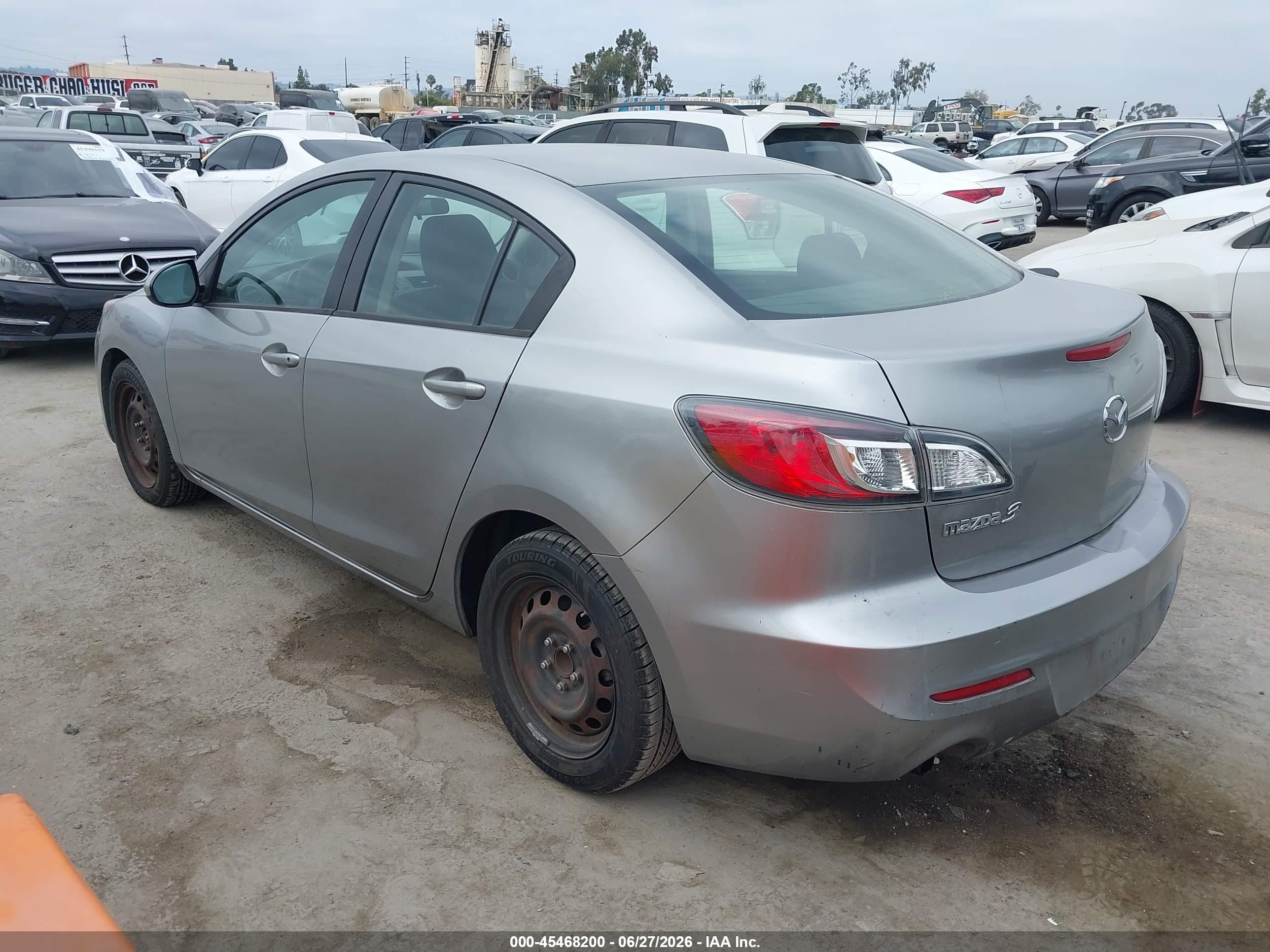2012 Mazda Mazda3 I Sport Silver vin: JM1BL1UG7C1554714