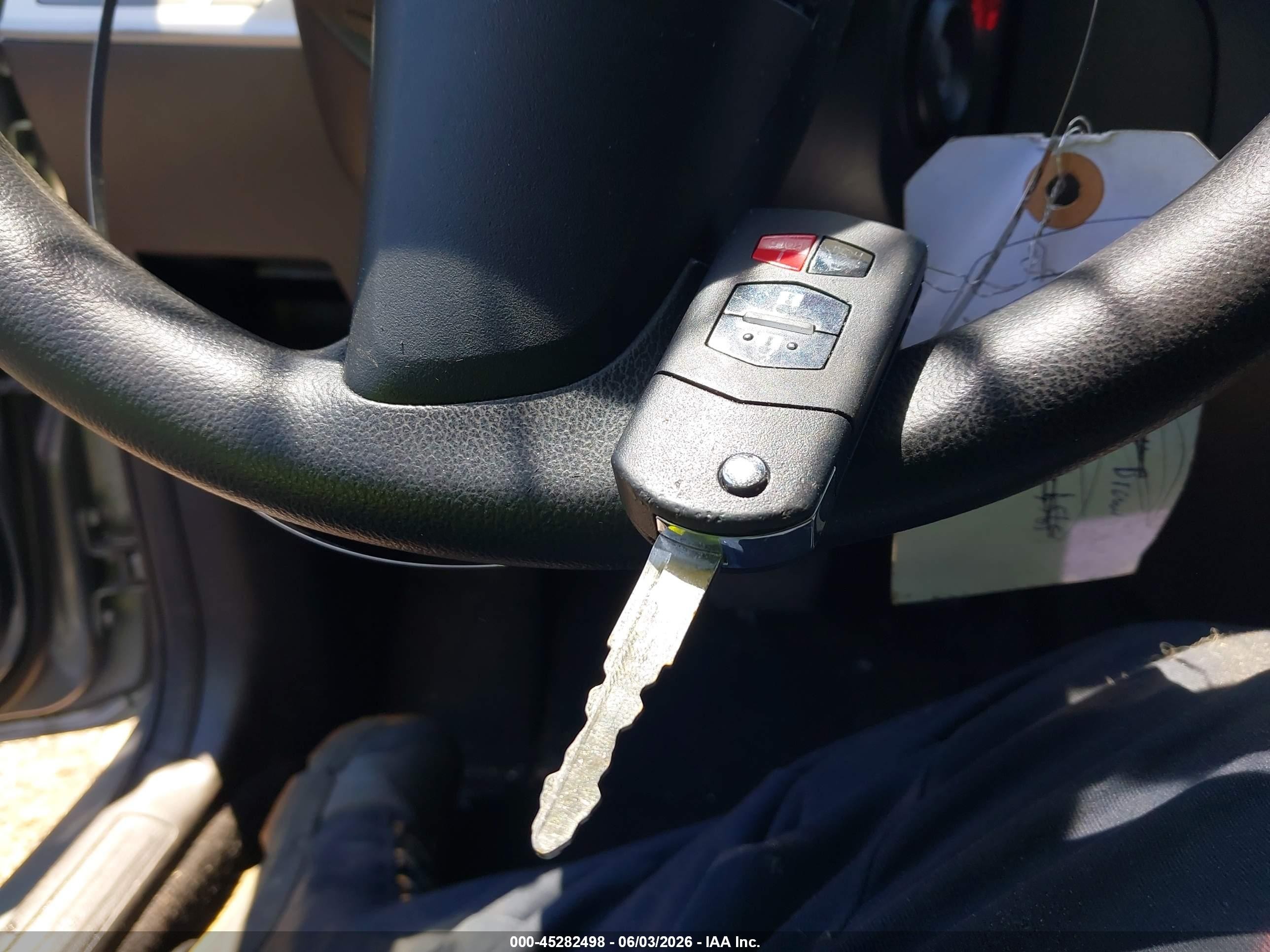 2012 Mazda Mazda3 I Sport Silver vin: JM1BL1UG8C1554866
