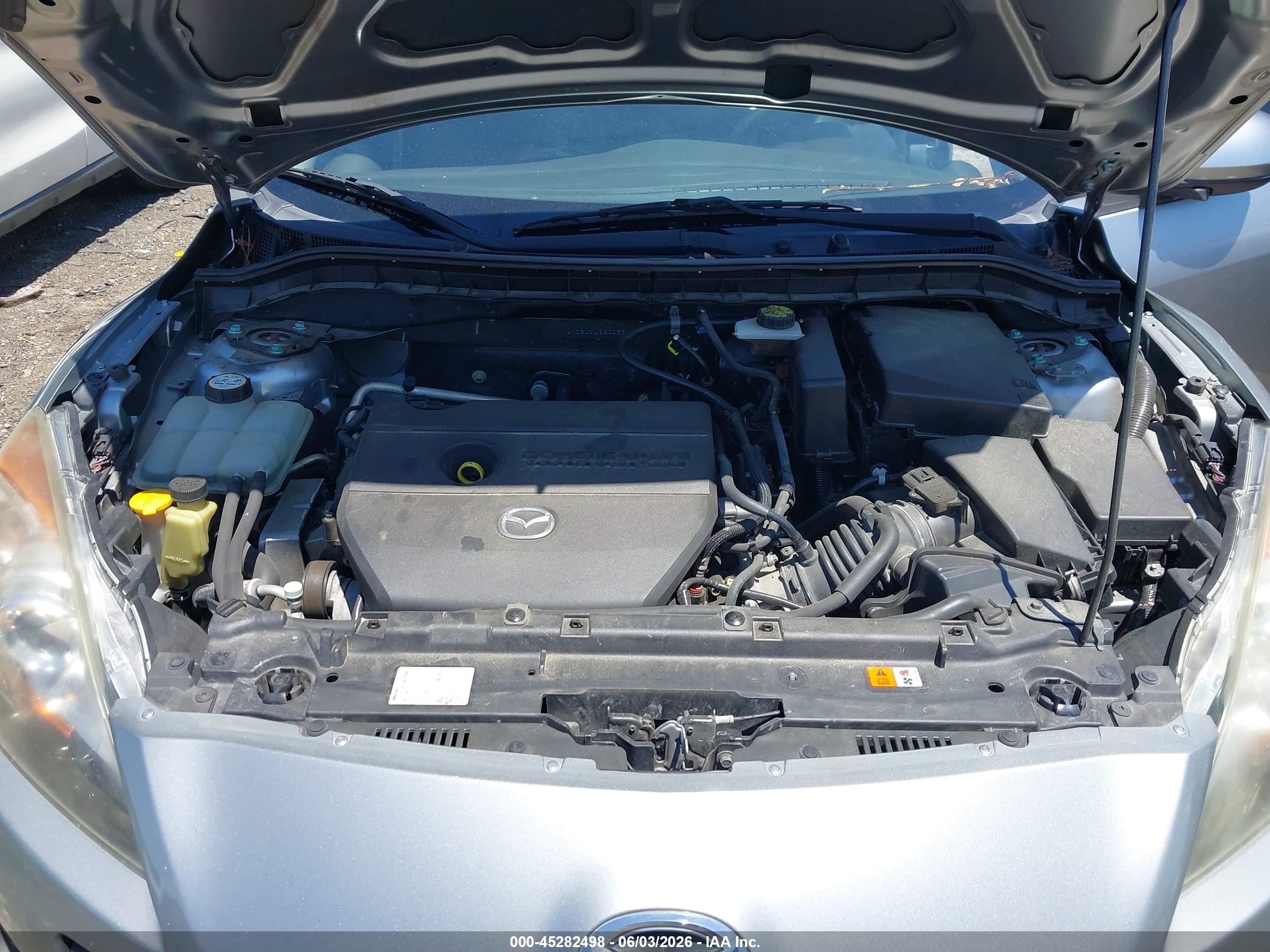 2012 Mazda Mazda3 I Sport Silver vin: JM1BL1UG8C1554866