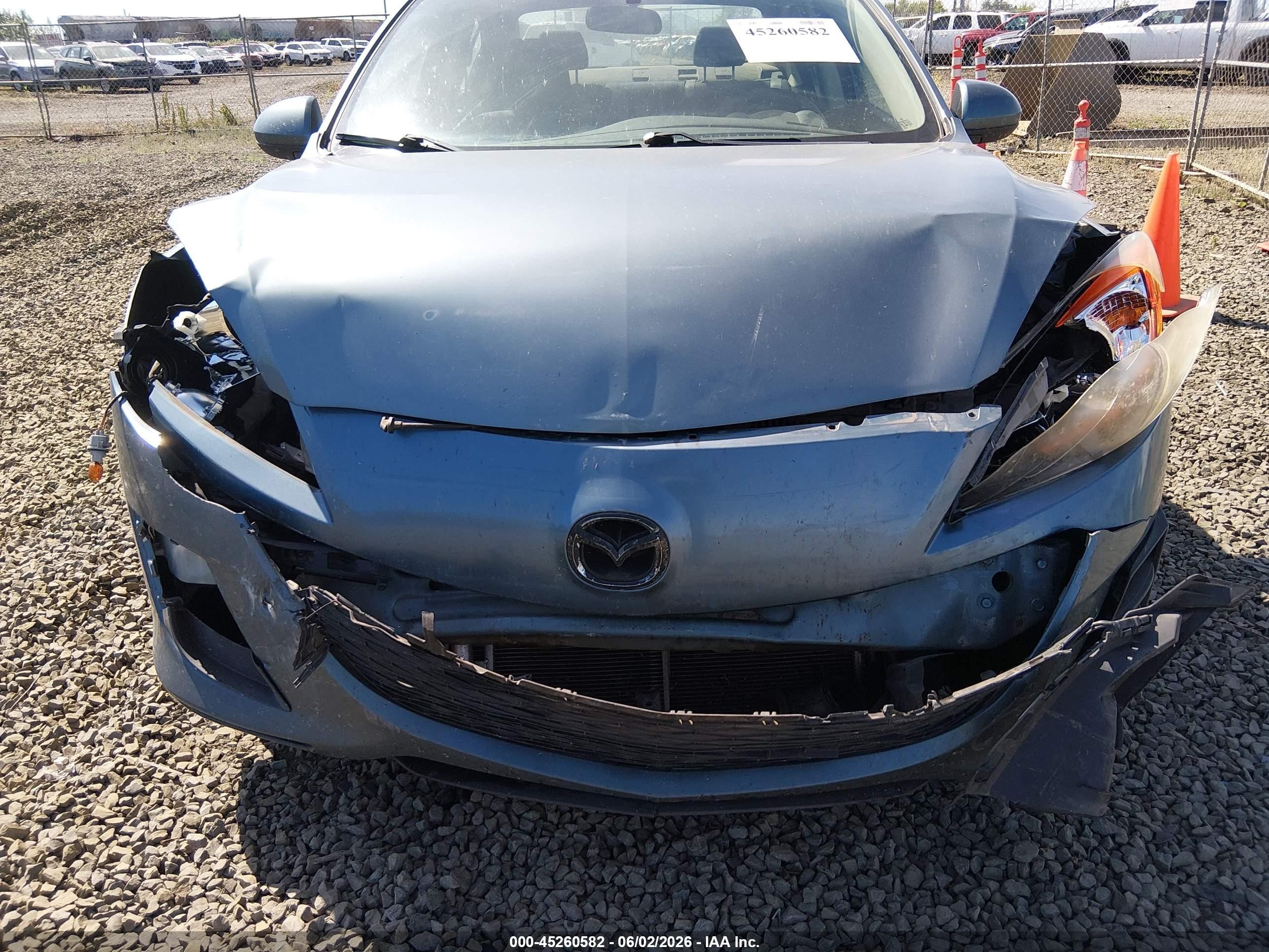 2011 Mazda Mazda3 I Sport Light Blue vin: JM1BL1UG9B1427834