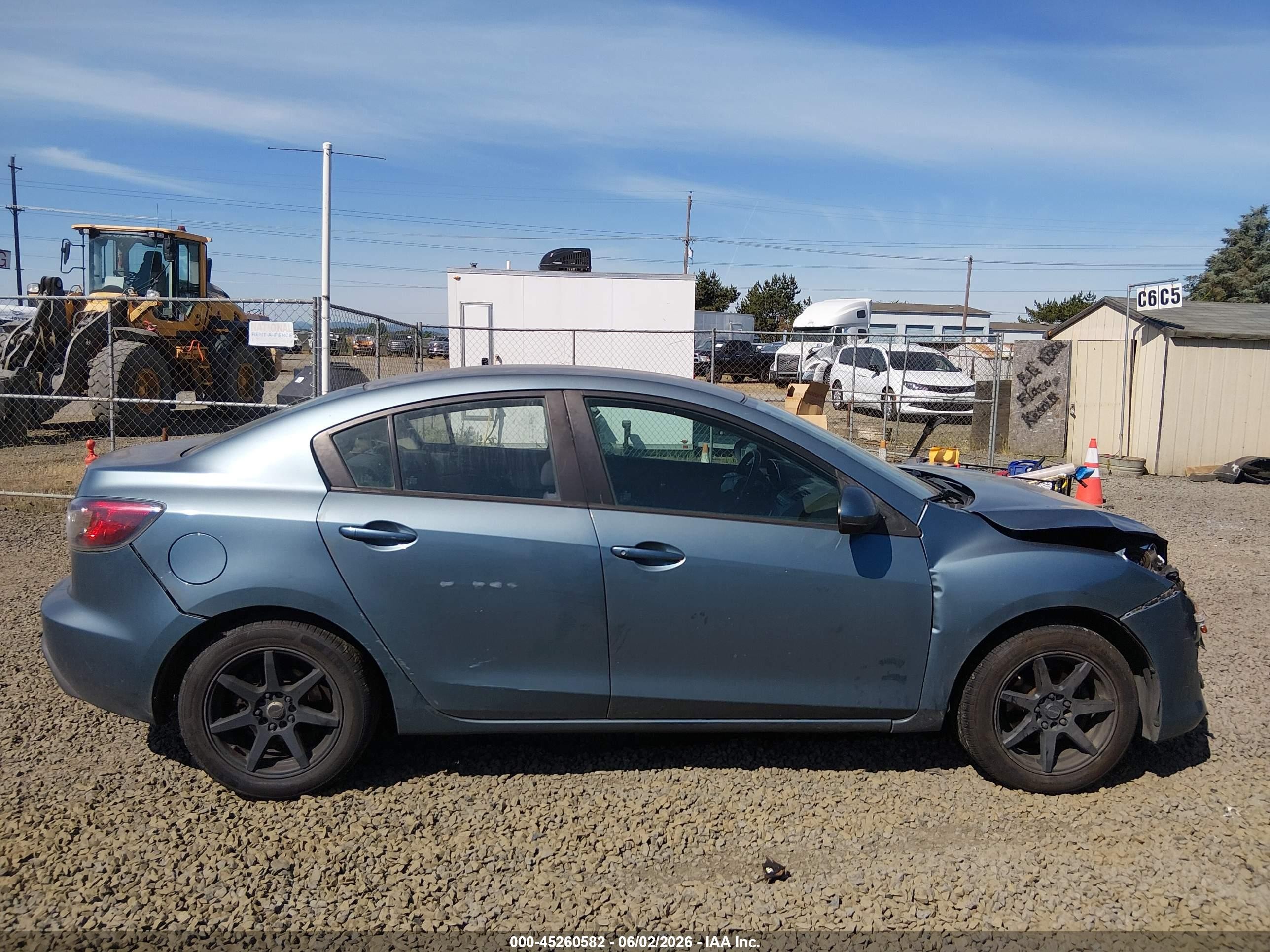 2011 Mazda Mazda3 I Sport Light Blue vin: JM1BL1UG9B1427834