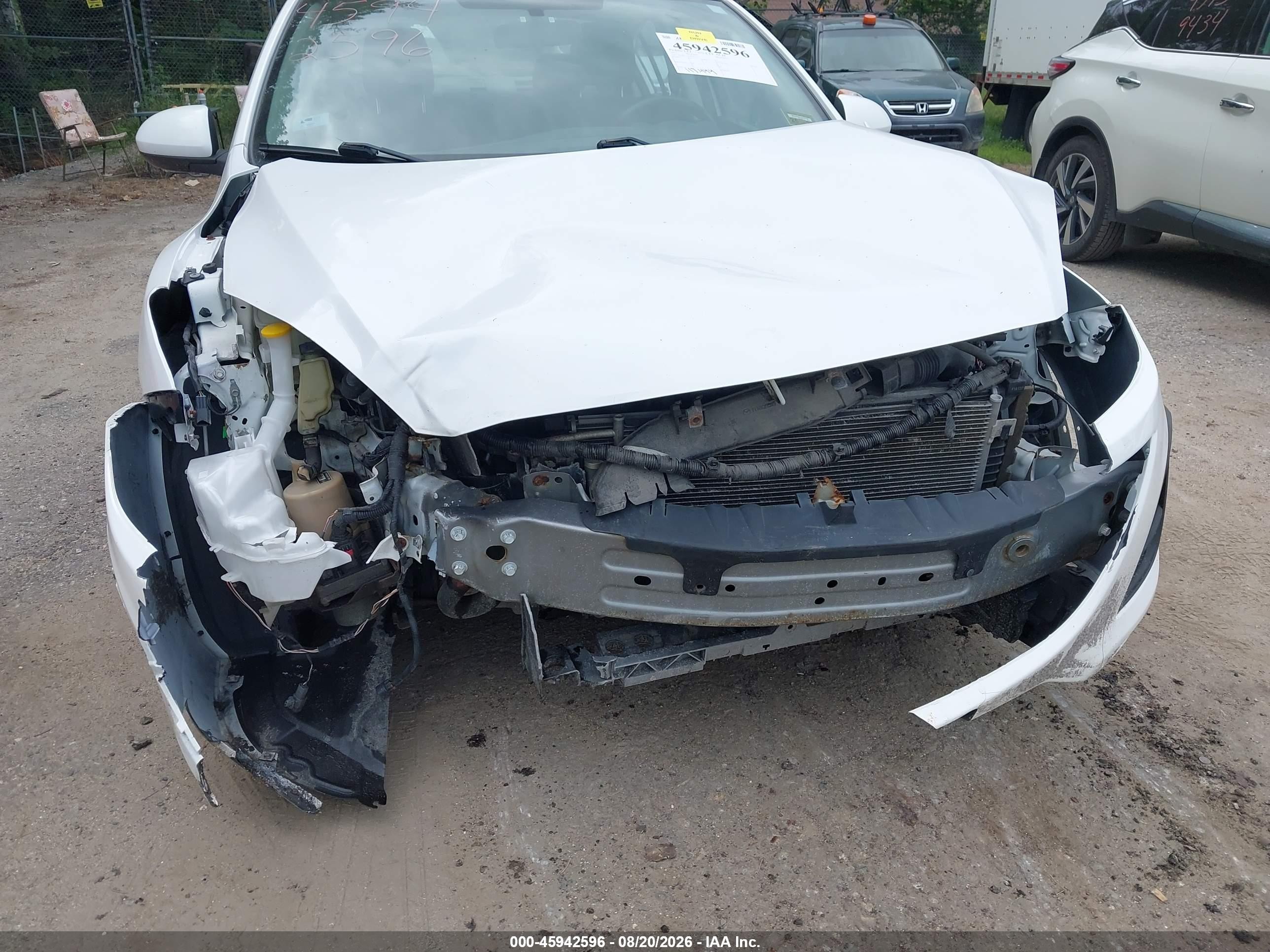 2011 Mazda Mazda3 I Sport White vin: JM1BL1UG9B1464155