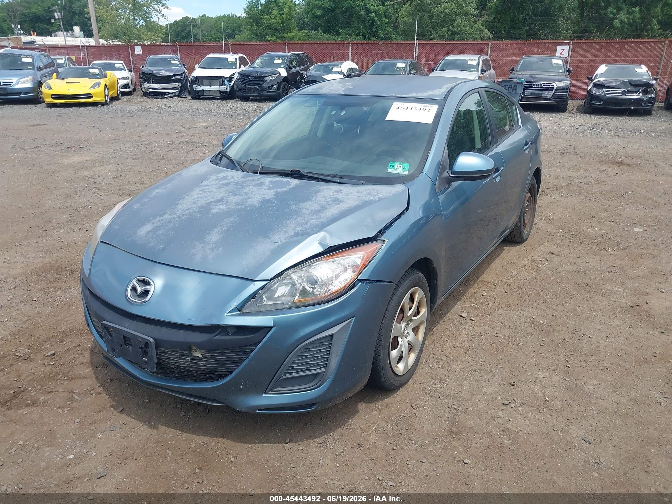 2011 Mazda Mazda3 I Sport Light Blue vin: JM1BL1UG9B1477262