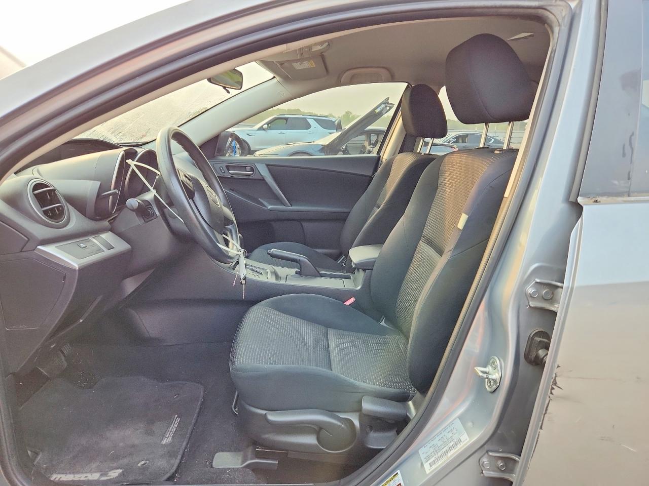 2012 Mazda 3 I Silver vin: JM1BL1UG9C1518054