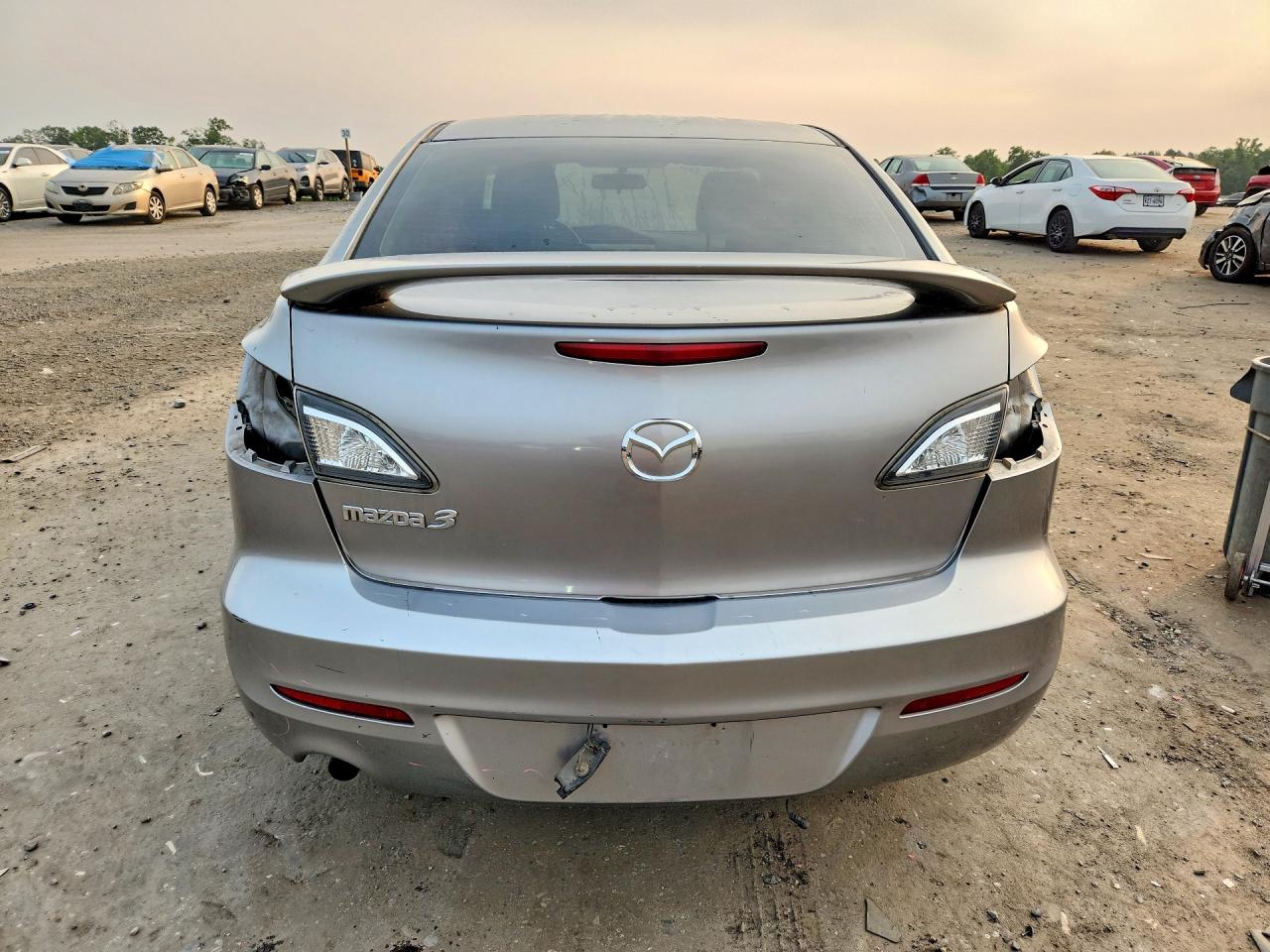 2012 Mazda 3 I Silver vin: JM1BL1UG9C1518054