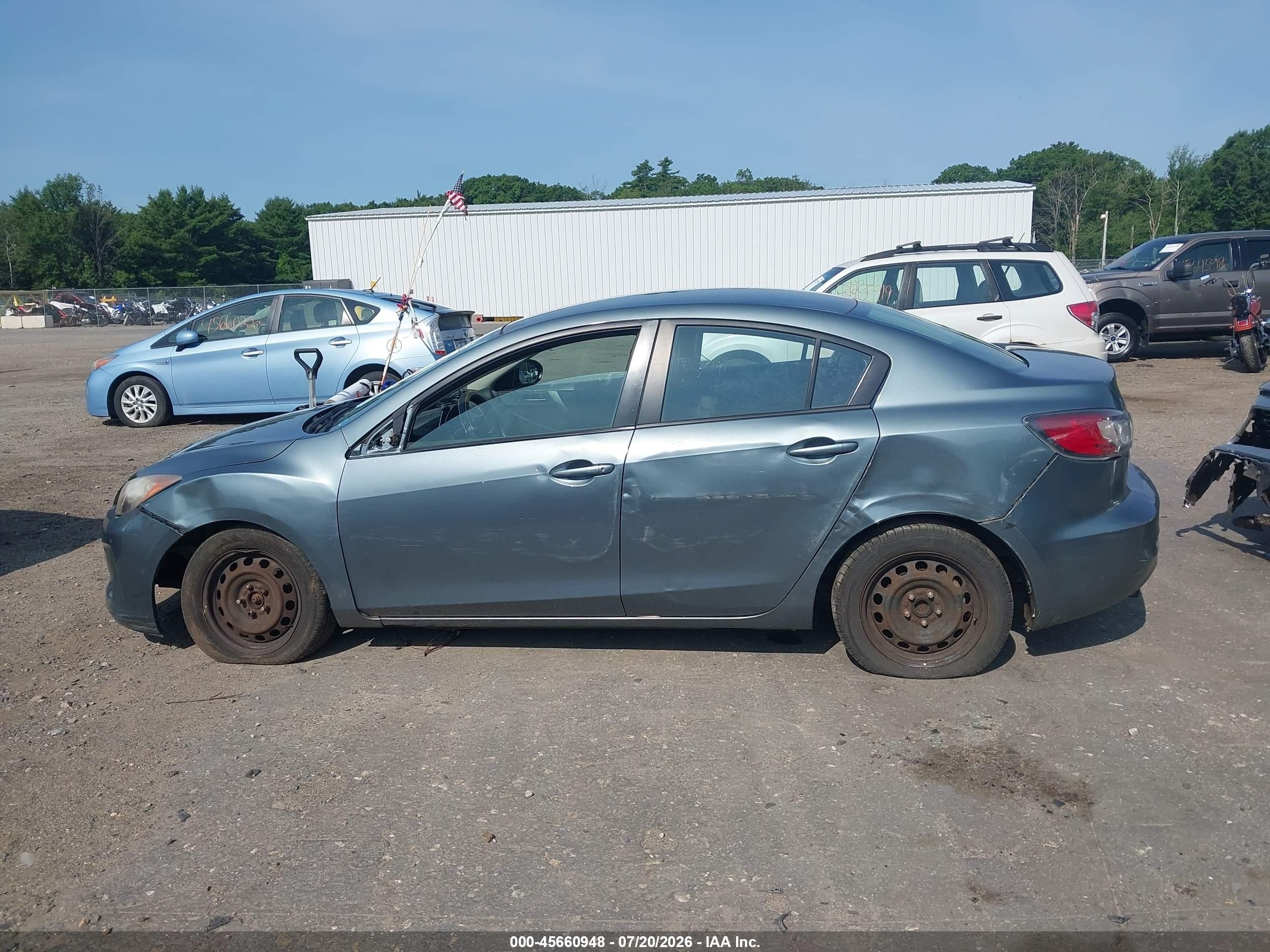 2012 Mazda Mazda3 I Sport Green vin: JM1BL1UG9C1521374