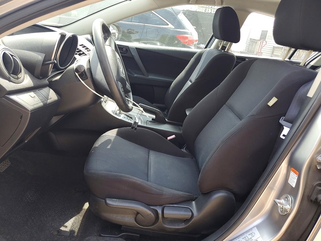 2011 Mazda 3 I Серый vin: JM1BL1UGXB1359155