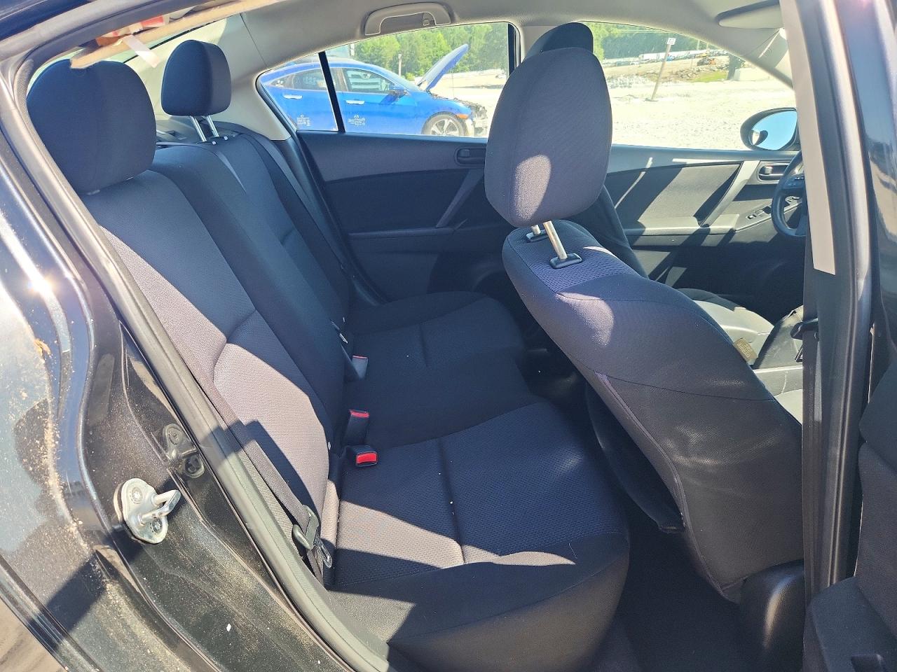 2011 Mazda 3 I Black vin: JM1BL1UGXB1398991