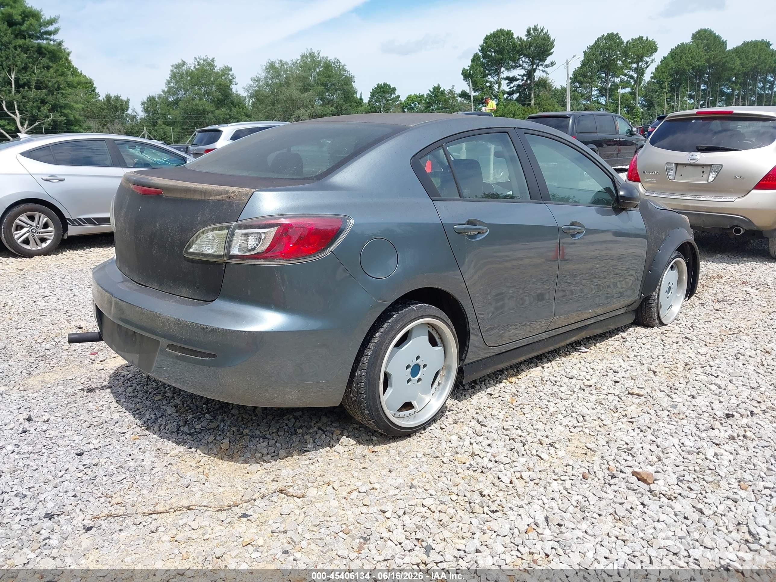 2013 Mazda Mazda3 I Sport Синий vin: JM1BL1UP1D1738449