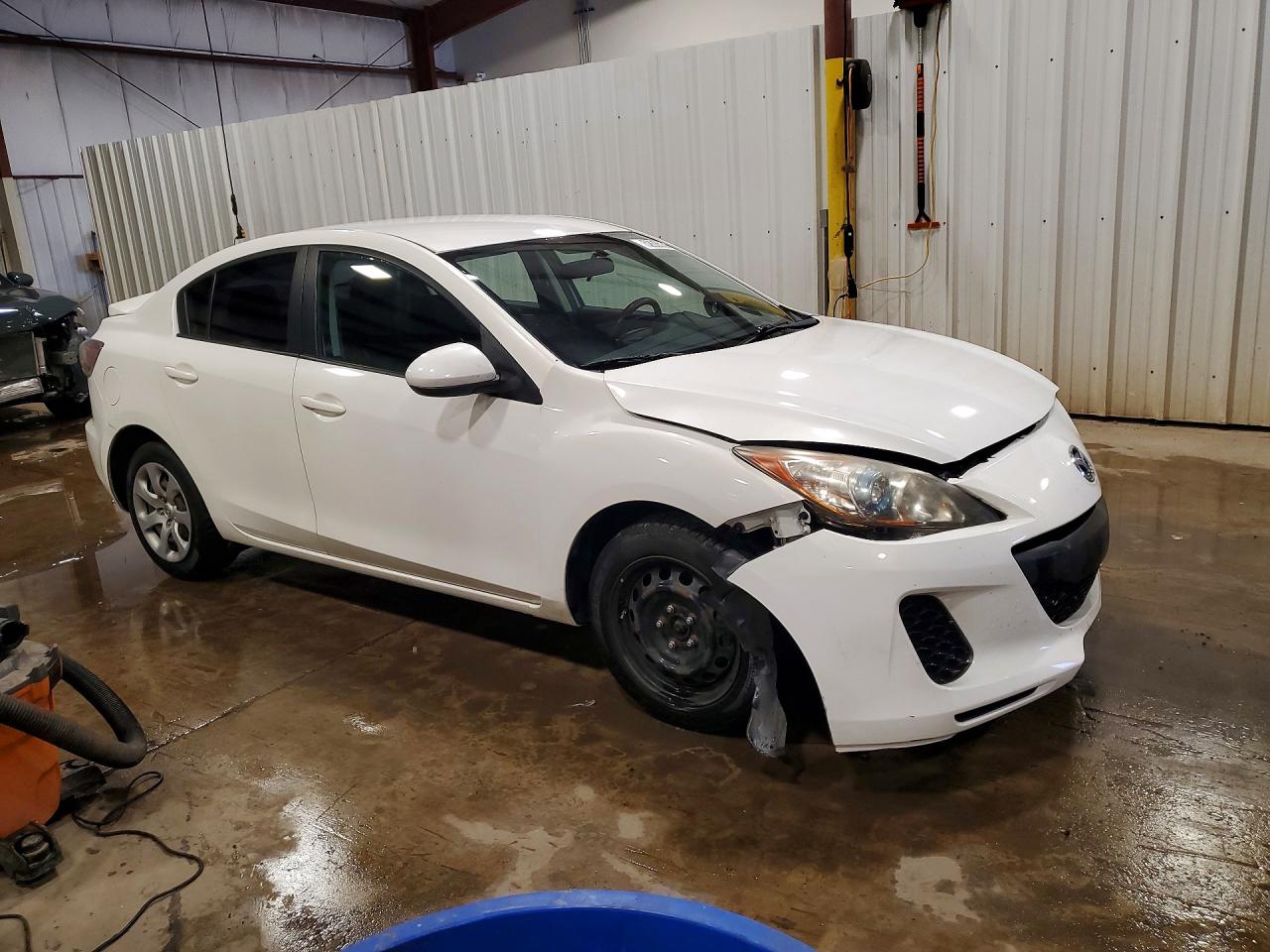 2013 Mazda 3 I Белый vin: JM1BL1UP1D1815899
