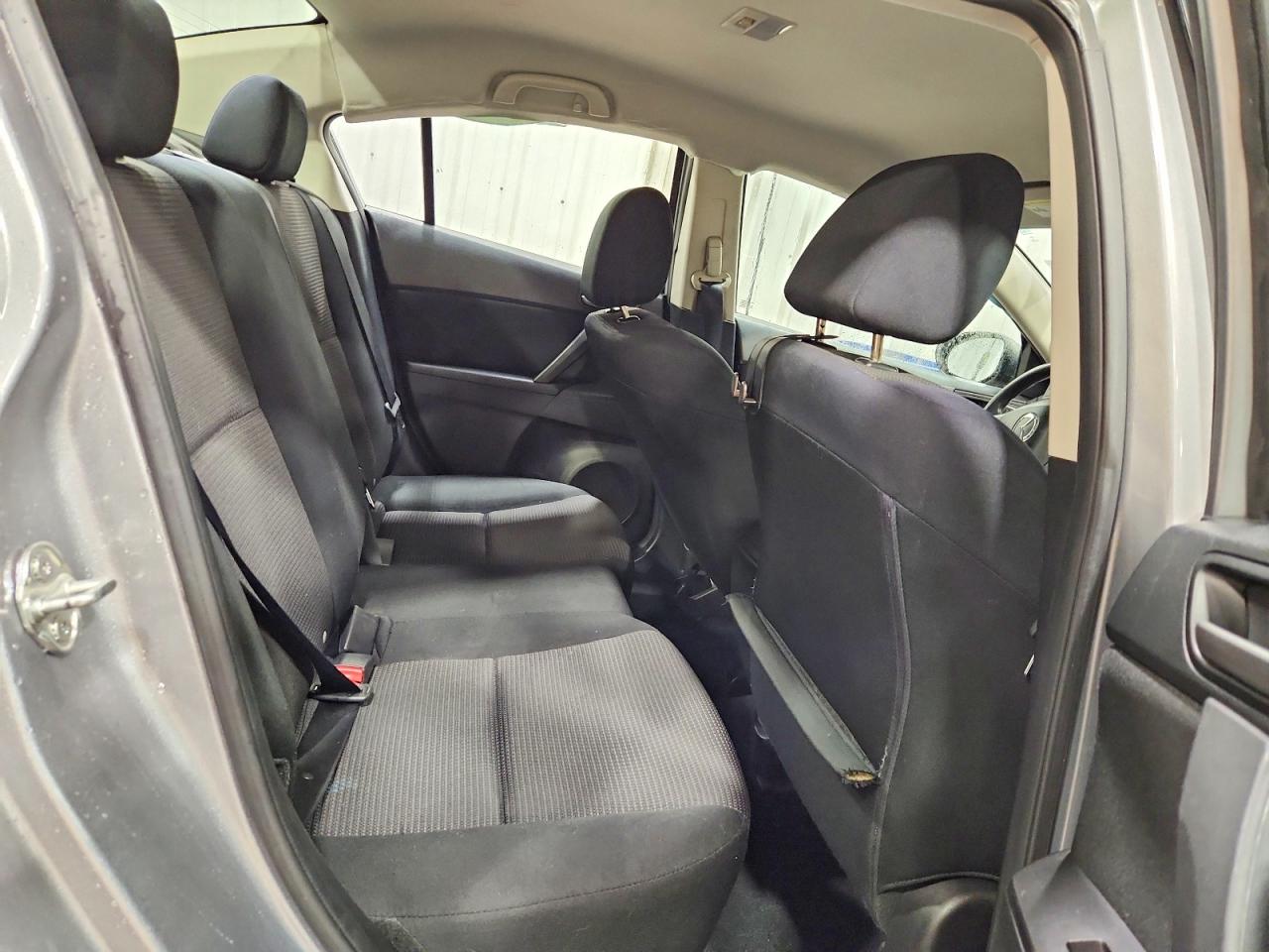 2013 Mazda 3 I Серебряный vin: JM1BL1UP2D1789426