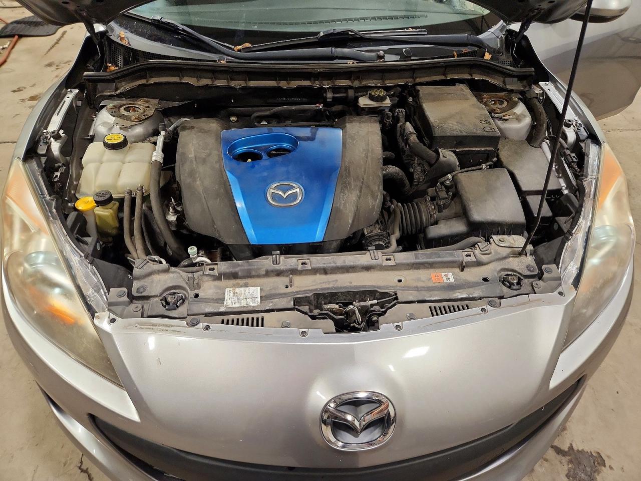 2013 Mazda 3 I Серебряный vin: JM1BL1UP2D1789426
