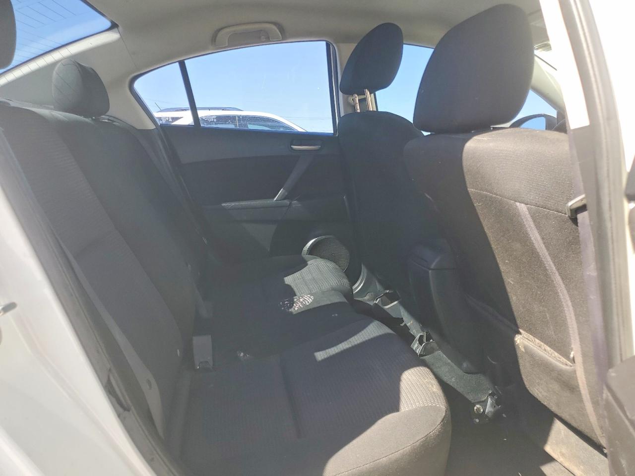 2013 Mazda 3 I Белый vin: JM1BL1UP3D1759125
