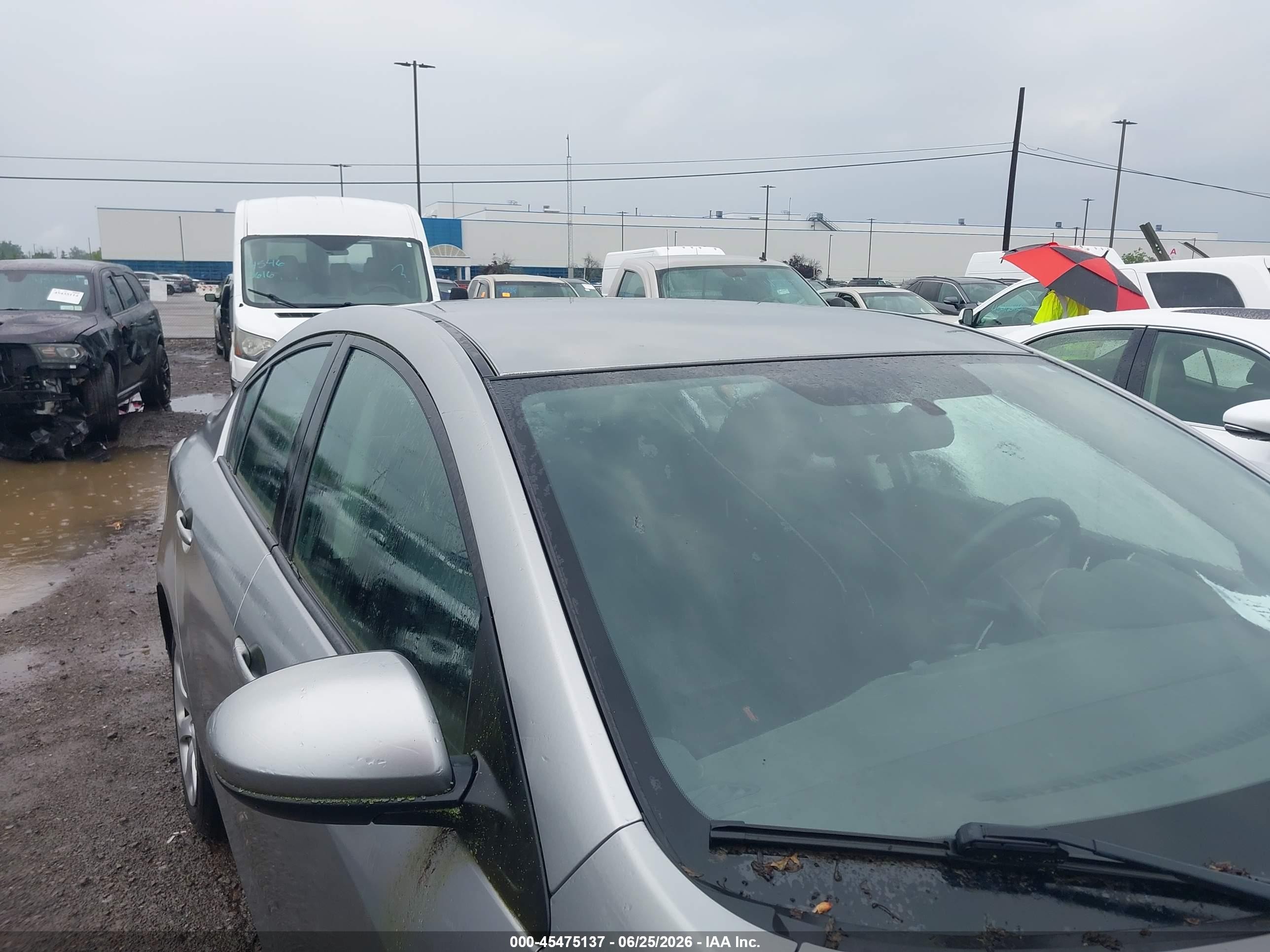 2013 Mazda Mazda3 I Sport Silver vin: JM1BL1UP3D1851772