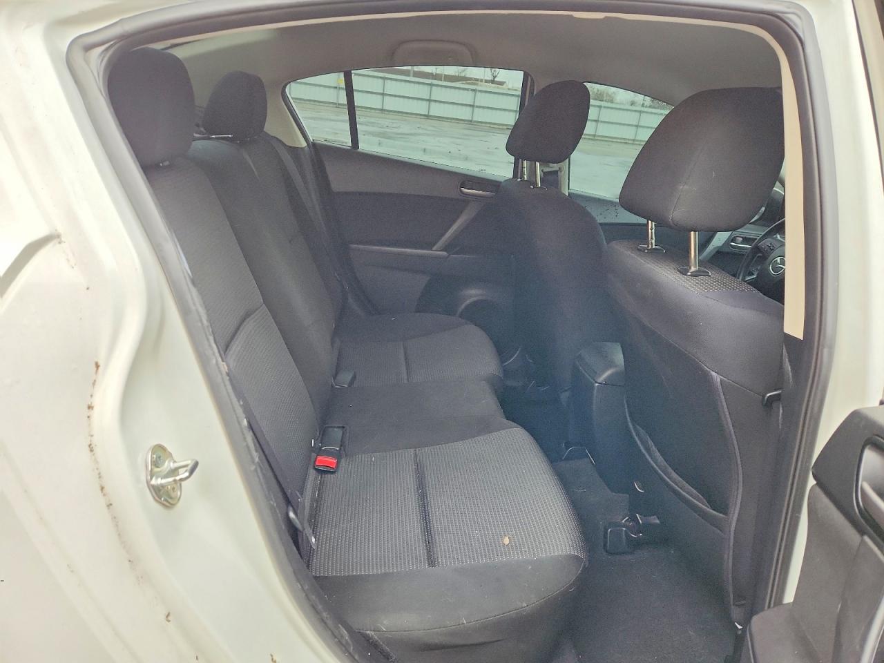 2013 Mazda 3 I White vin: JM1BL1UP4D1804816