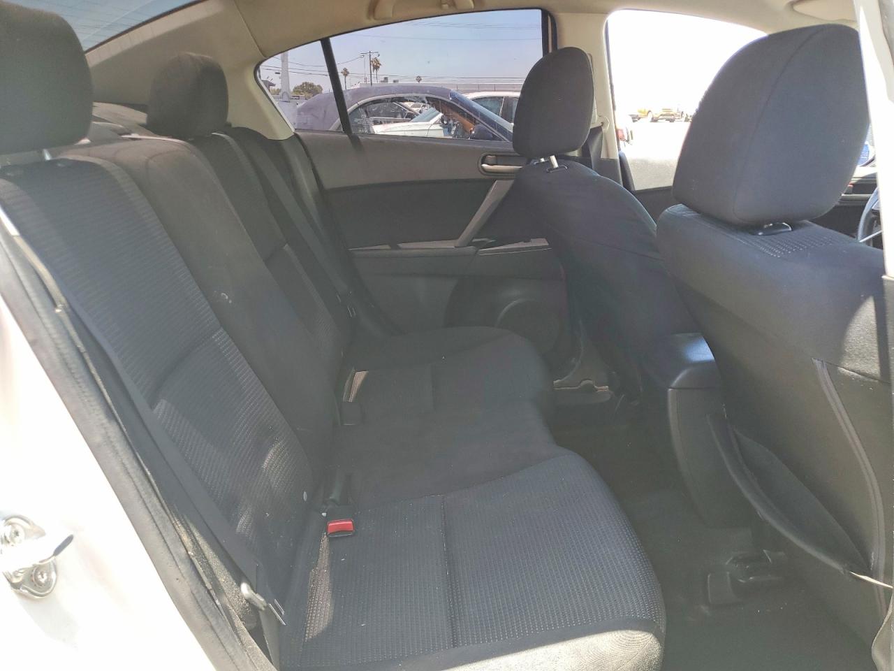 2013 Mazda 3 I White vin: JM1BL1UP5D1847139