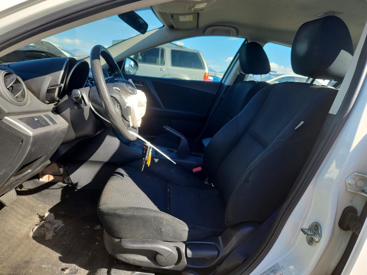 2013 Mazda 3 I White vin: JM1BL1UP6D1723901